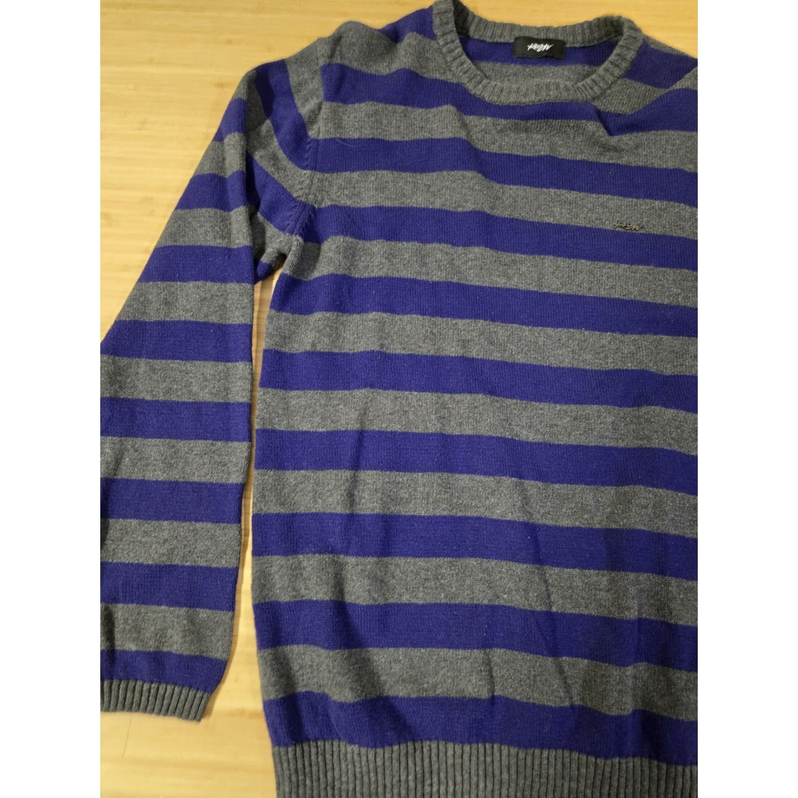 Vintage KR3W Sweater Mens Large Blue Gray Striped Knit Crewneck Pullover Casual Logo Size US L / EU 52-54 / 3 - 3 Thumbnail