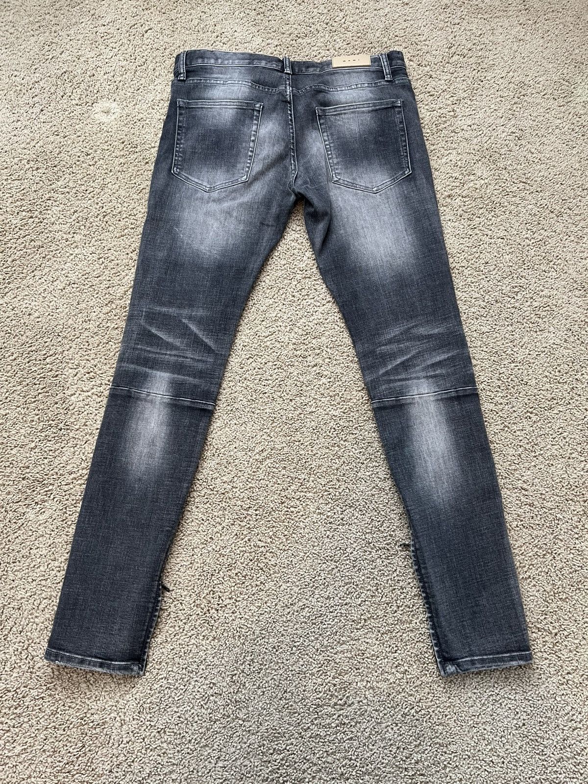MNML Mnml Ripped Black Denim Jeans Size US 32 / EU 48 - 2 Thumbnail