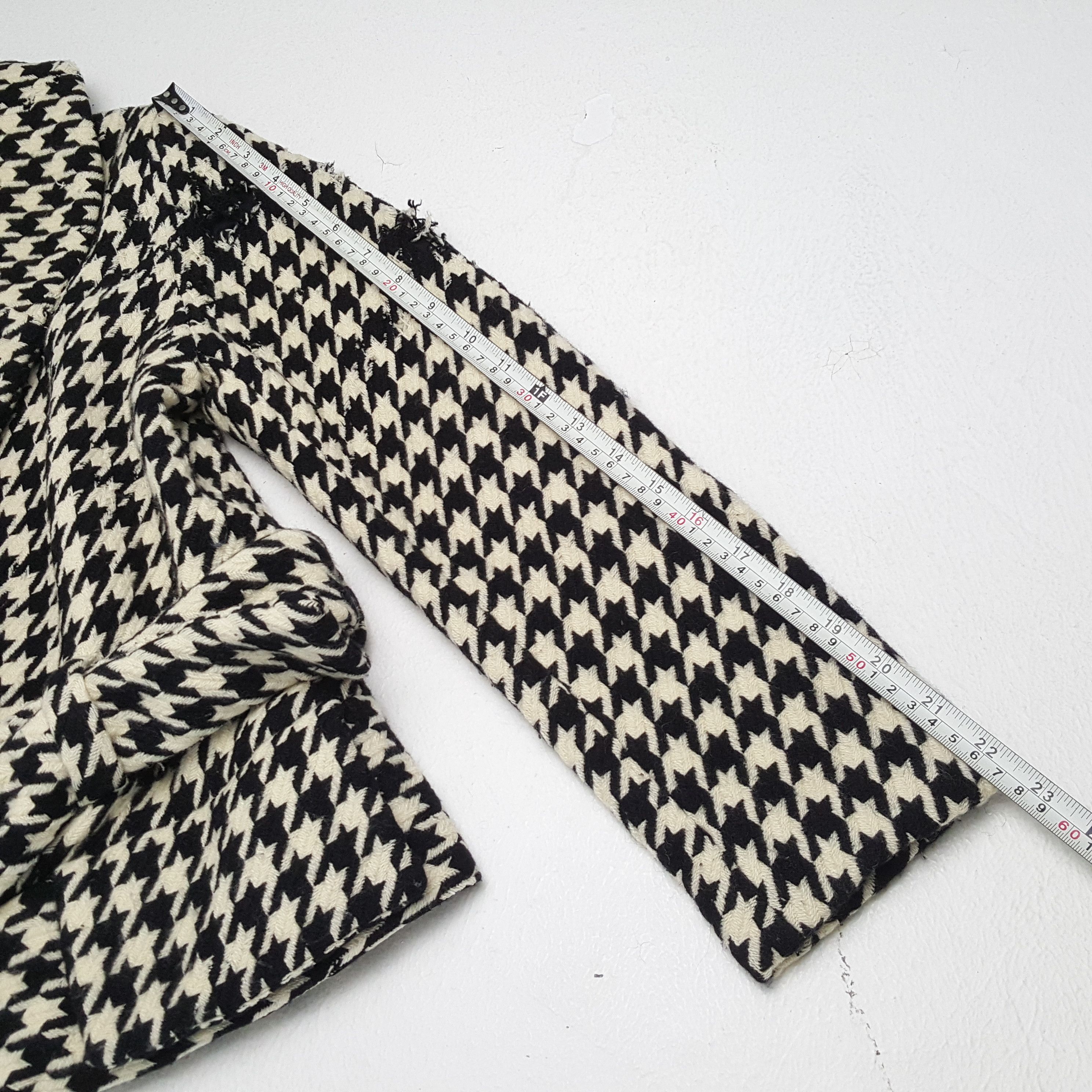 Japanese Brand × Vintage × Yohji Yamamoto Vintage YOHJI YAMAMOTO Japanese Designer Distressed Blazer Size S / US 4 / IT 40 - 5 Thumbnail