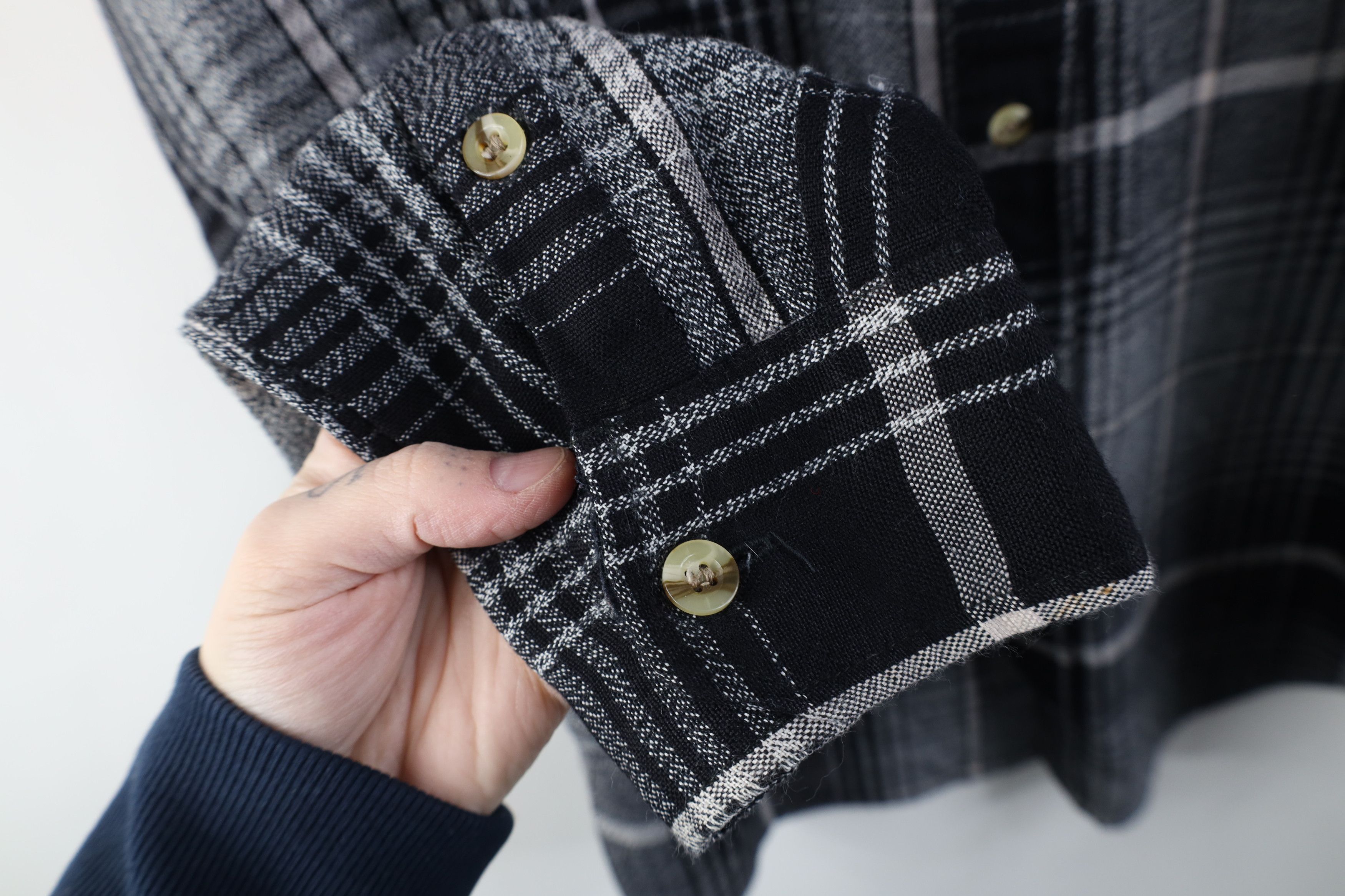 Vintage Vintage 90s Streetwear Knit Collared Button Shirt Plaid Size US M / EU 48-50 / 2 - 7 Thumbnail