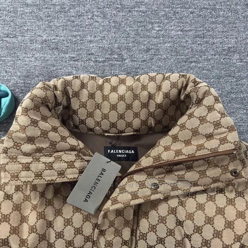 Balenciaga Balenciaga x Gucci Brown Puffer Jacket. Size US S / EU 44-46 / 1 - 4 Thumbnail