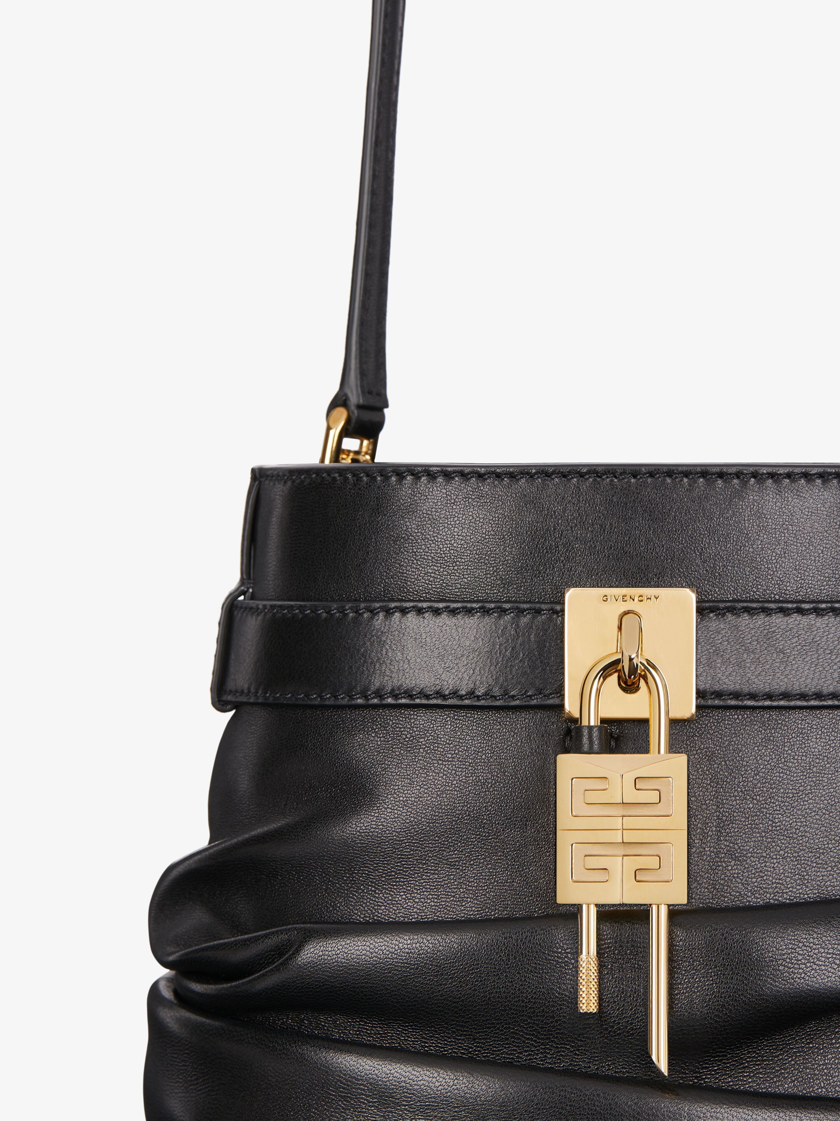 Givenchy o1w1db10825 Size: OS / Slouchy Shark Bucket Bag in Black Size ONE SIZE - 7 Thumbnail