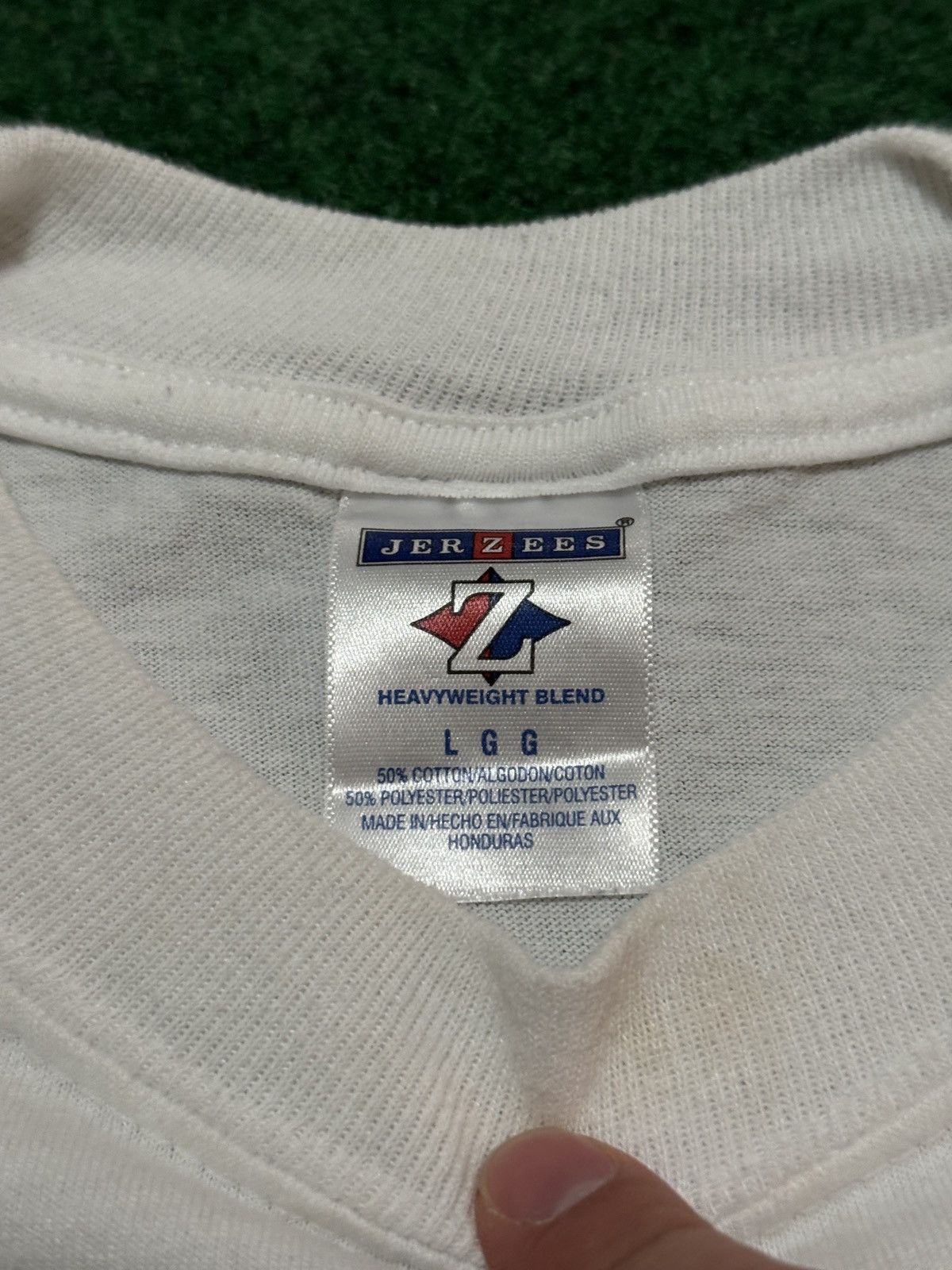 Vintage Vintage Y2K Manatee Nature Marine Life Lrg Retro T Shirt Size US L / EU 52-54 / 3 - 4 Thumbnail