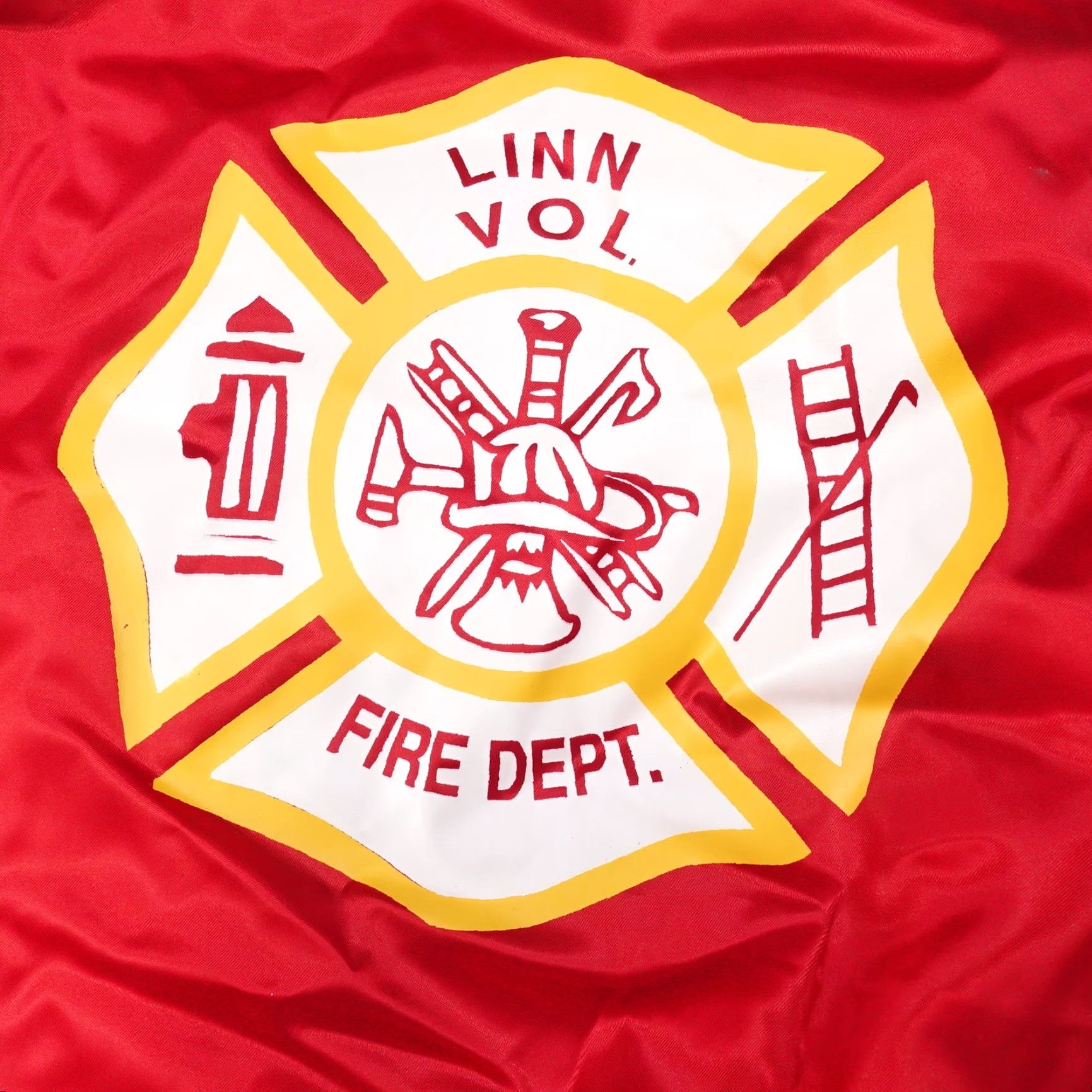 Vintage VINTAGE KING LOUIE SATIN JACKET LINN VOL FIRE DEPT RED MENS LARGE Size US L / EU 52-54 / 3 - 3 Thumbnail