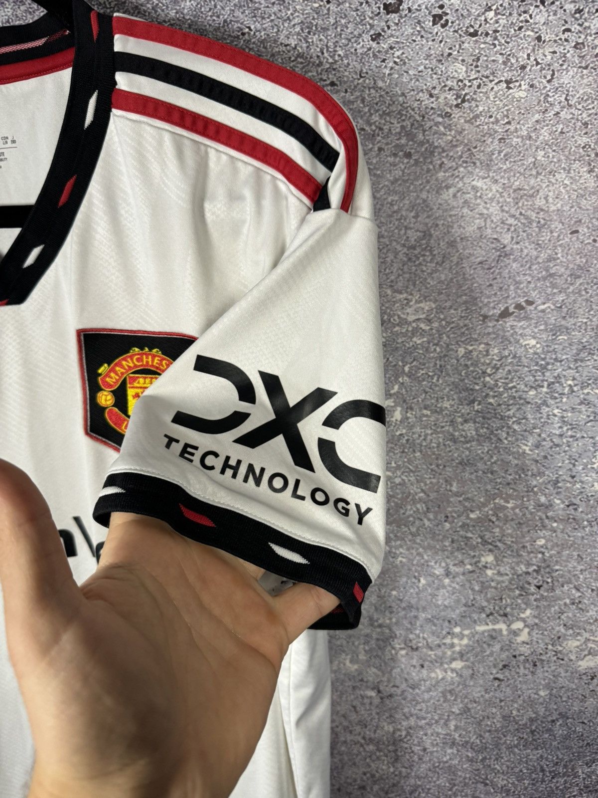Adidas × Vintage Vintage Manchester United 2022/23 Away Adidas Soccer Jersey Size US L / EU 52-54 / 3 - 7 Thumbnail
