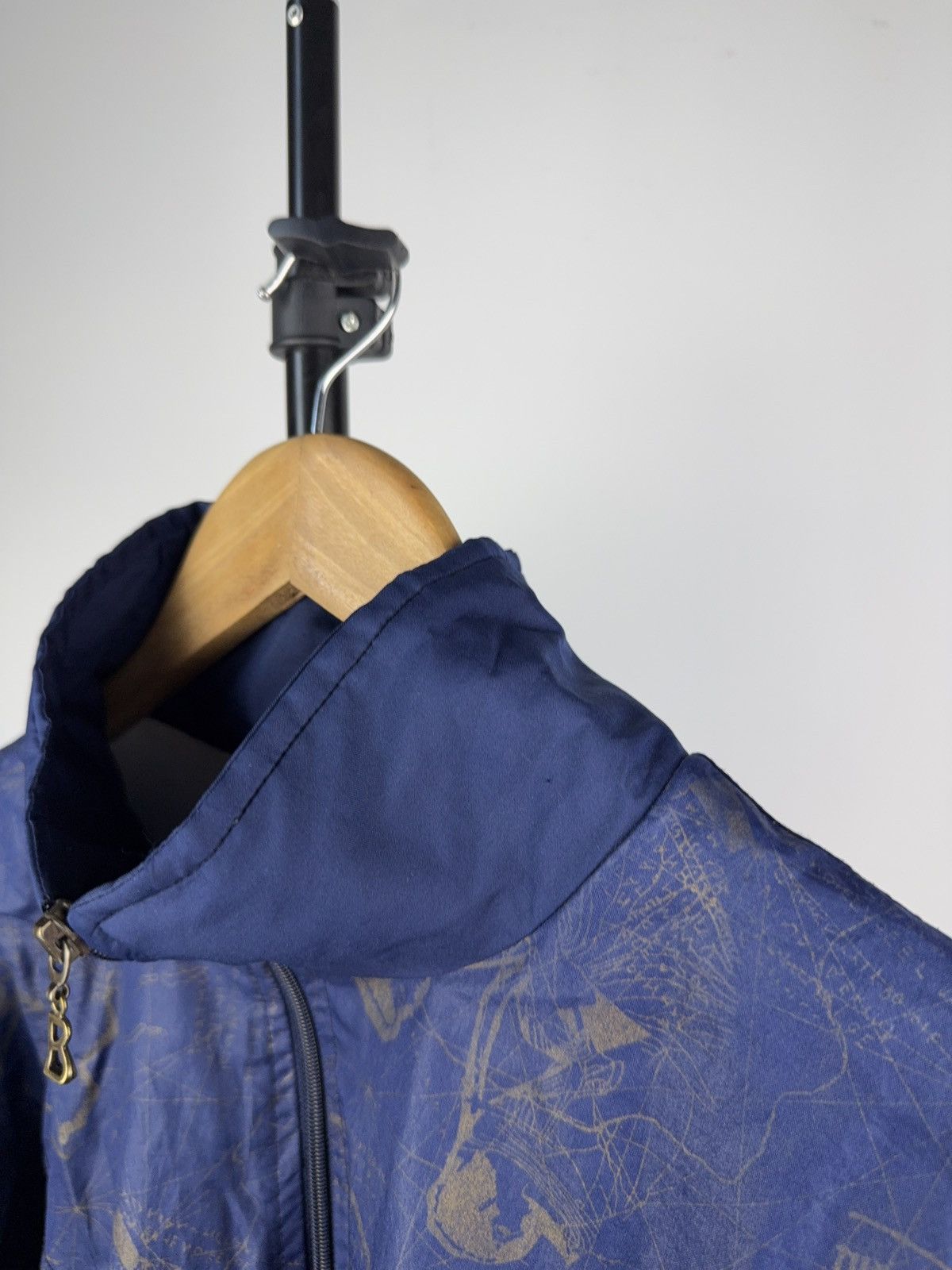Bogner Vintage Bogner Map Print Windbreaker Jacket Navy Blue L Size US L / EU 52-54 / 3 - 16 Thumbnail