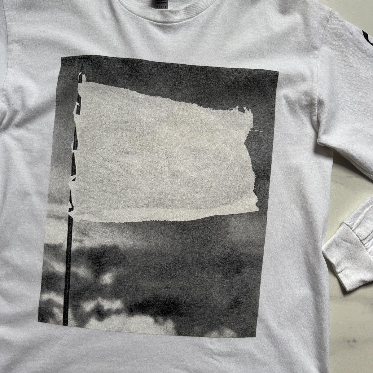 Band Tees U2 Songs Of Surrender Long Sleeve T-Shirt Size US M / EU 48-50 / 2 - 5 Thumbnail