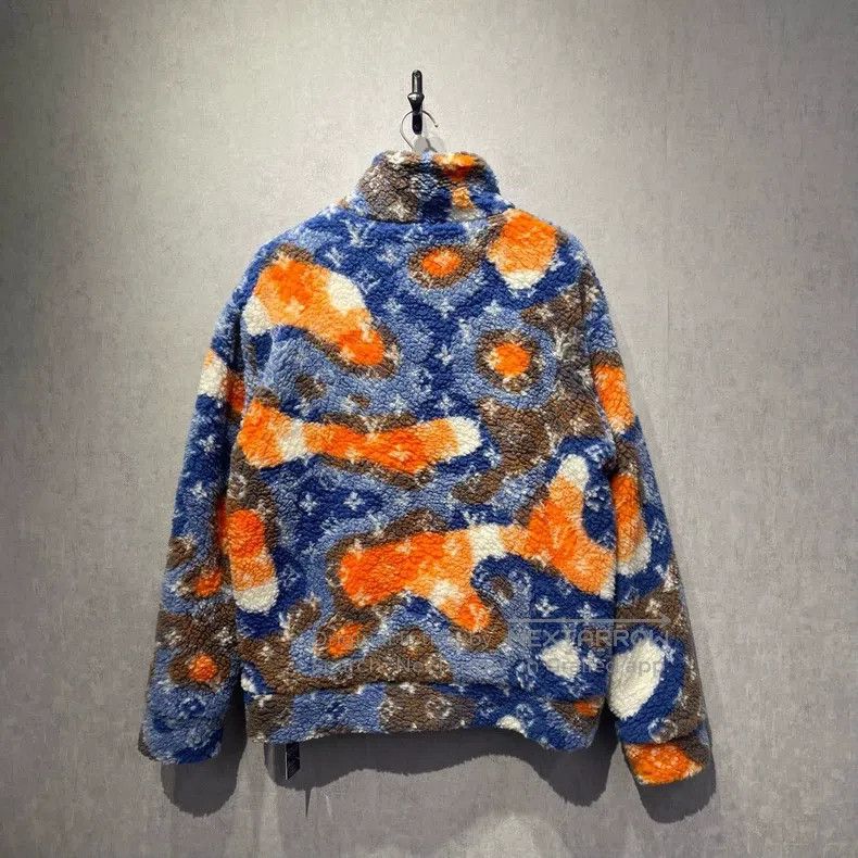 Louis Vuitton Louis Vuitton Logo jacquard teddy jacket Size US XL / EU 56 / 4 - 2 Thumbnail