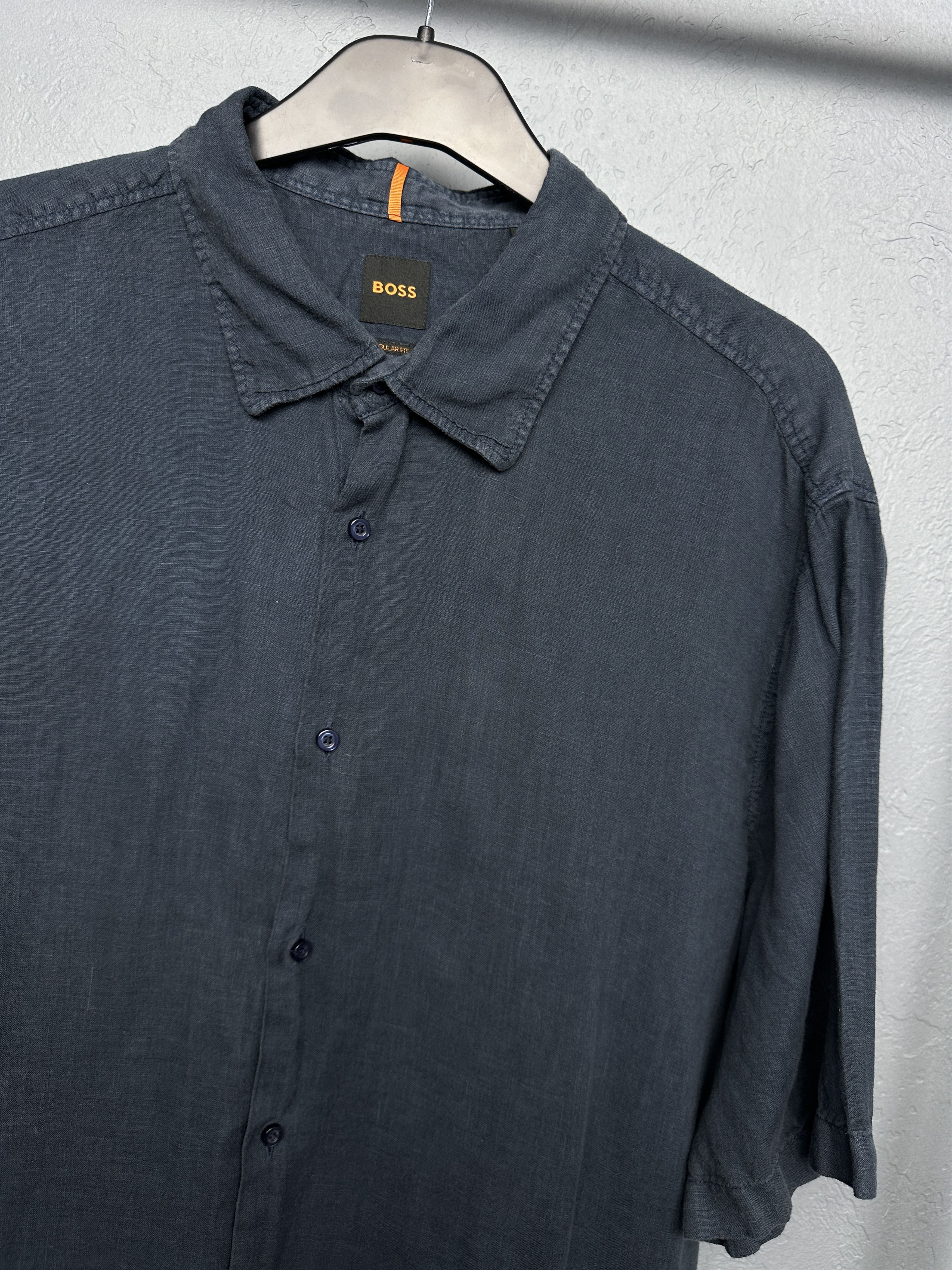 Hugo Boss Hugo Boss Vintage Mens LINEN Short Sleeve Shirt Size US XL / EU 56 / 4 - 2 Thumbnail