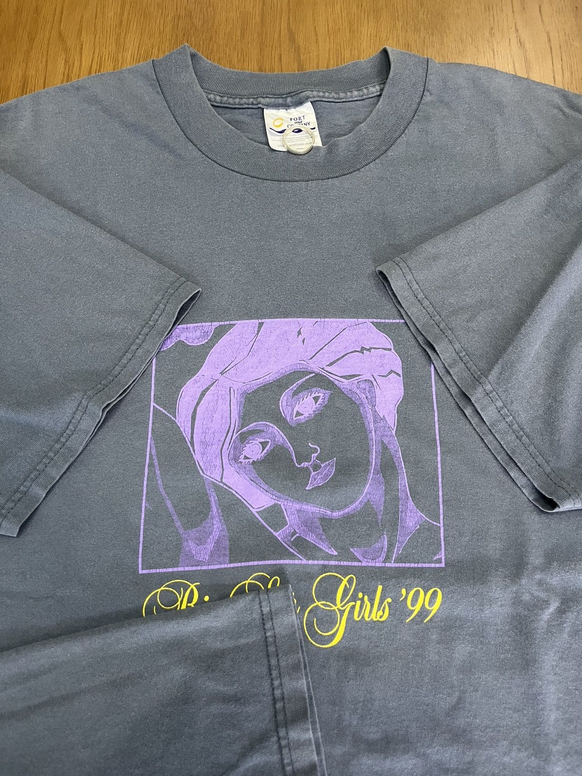 Vintage Vintage ART Big Fur Girls 1999’s Tshirt Size US XXL / EU 58 / 5 - 7 Thumbnail