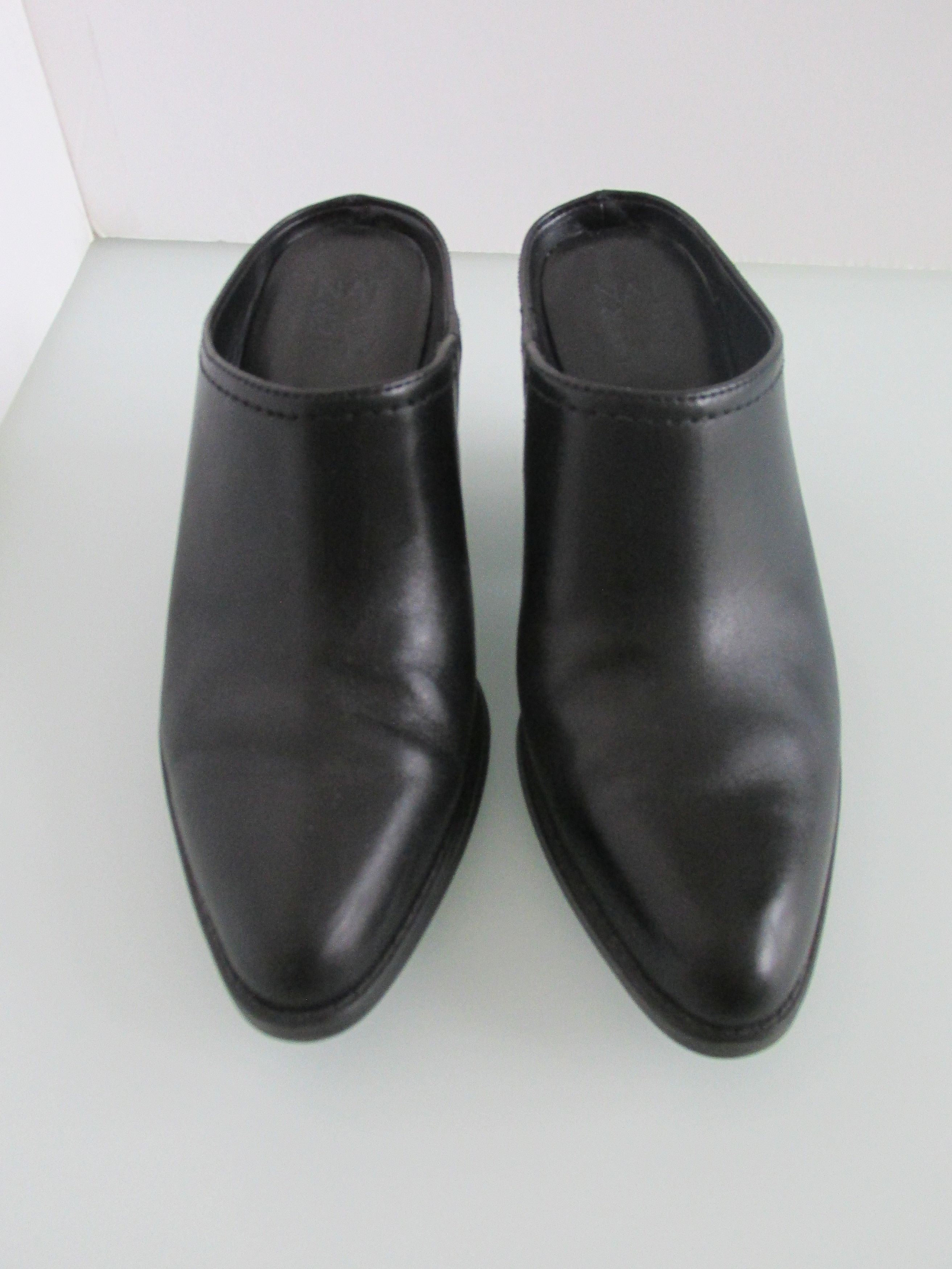 Naturalizer Naturalizer Women's Leather Mules Size 8M Size US 8 / IT 38 - 1 Thumbnail