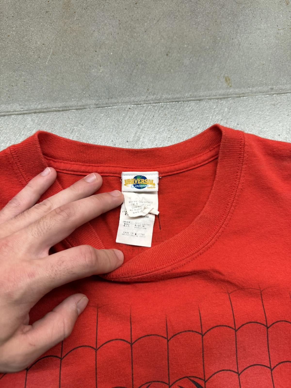 Universal Studios Vintage Universal Orlando Spiderman Abs Graphic T-shirt Size US XXL / EU 58 / 5 - 3 Thumbnail
