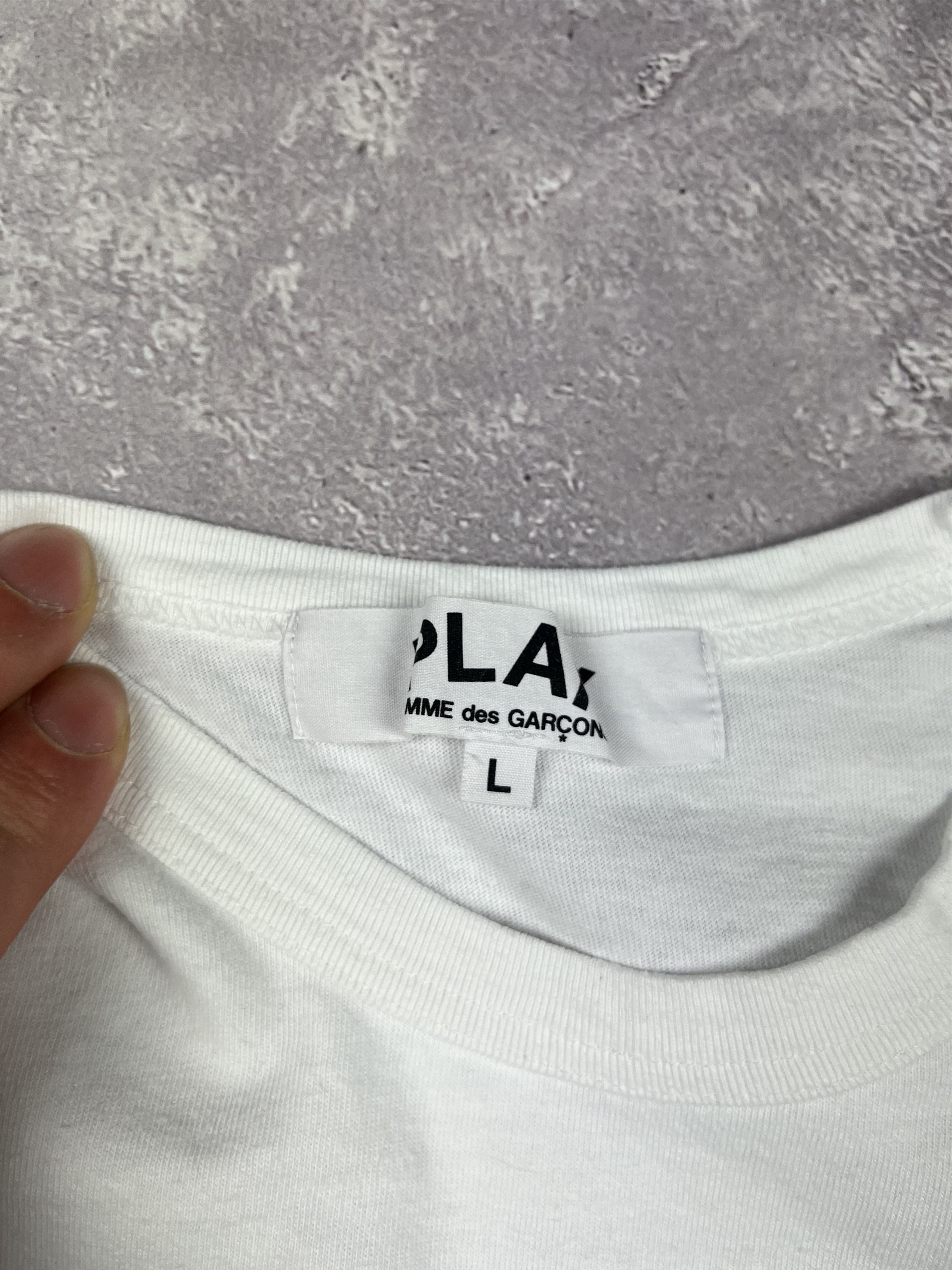Comme des Garcons PLAY Comme Des Garcons Play T shirt White Top Short Sleeve Size L / US 10 / IT 46 - 5 Thumbnail