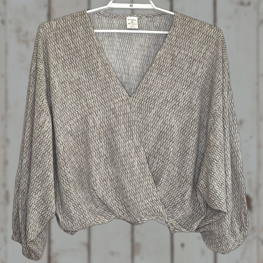 Vintage By Together V-Neck Cross Over Pullover Top Women's Size Medium Tan White Print Butterfly Sleeve Blouse 100% Rayon Oversized Size M / US 6-8 / IT 42-44 - 1 Thumbnail