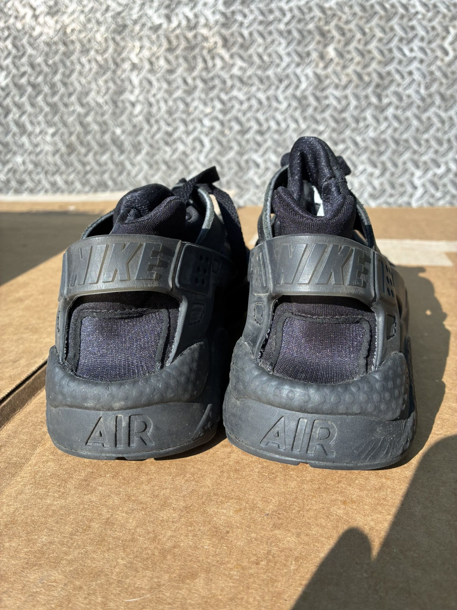 Nike Nike Air Huarache Run Women's Running Shoes Triple Black Size US 6 / IT 36 - 3 Thumbnail