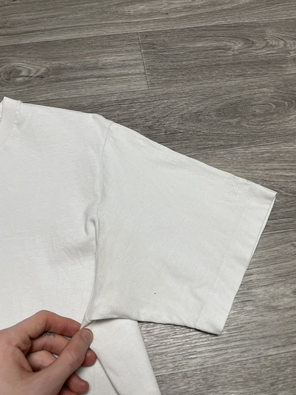 Kaws × Uniqlo KAWS X UNIQLO X SESAME STREET COMPANION TRASH CAN WHITE TEE Size US L / EU 52-54 / 3 - 7 Thumbnail