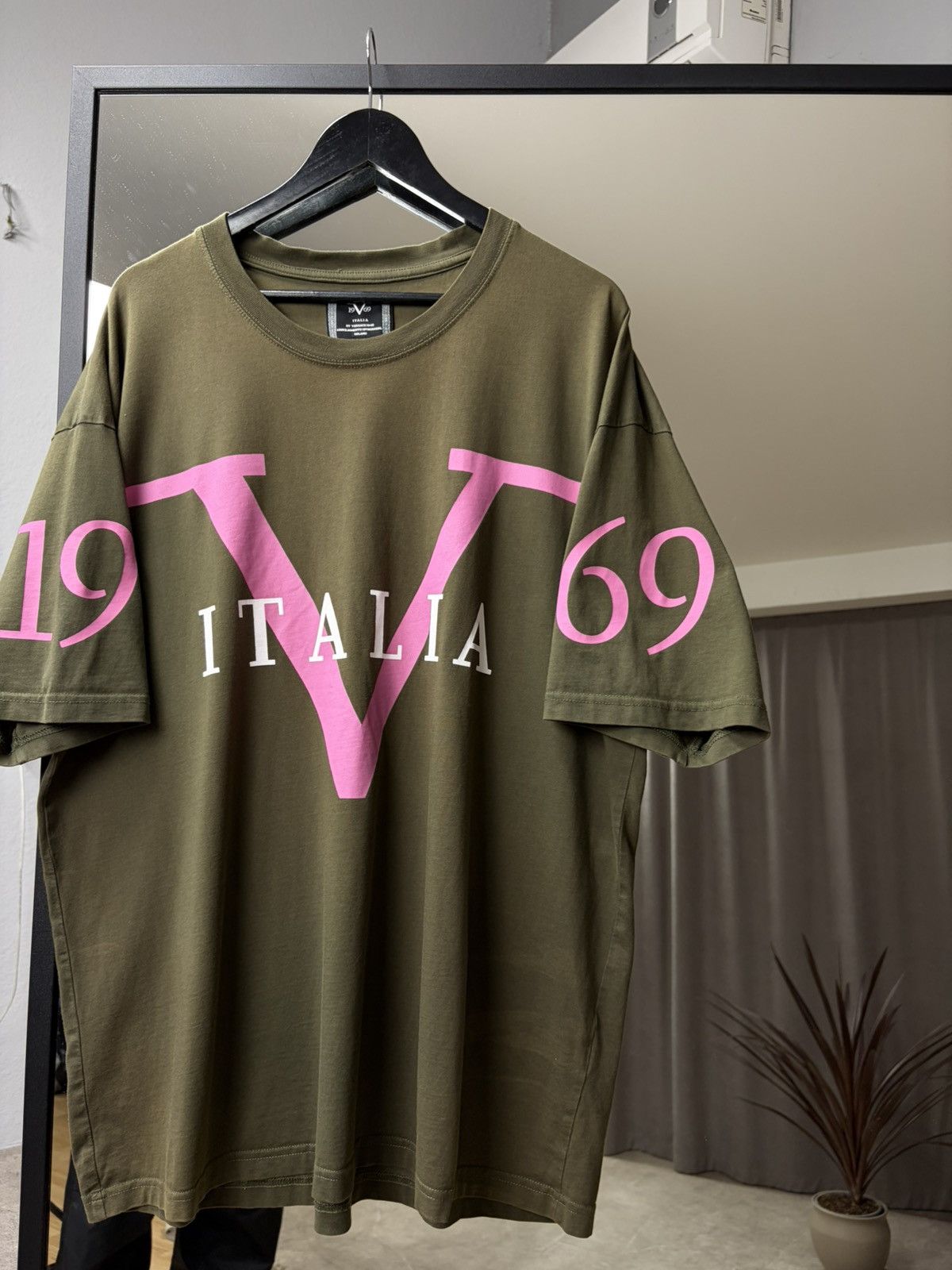 Versace Versace V Italia 1969 Tee Big Logo Luxury Streetwear Y2K Size US XXL / EU 58 / 5 - 3 Thumbnail