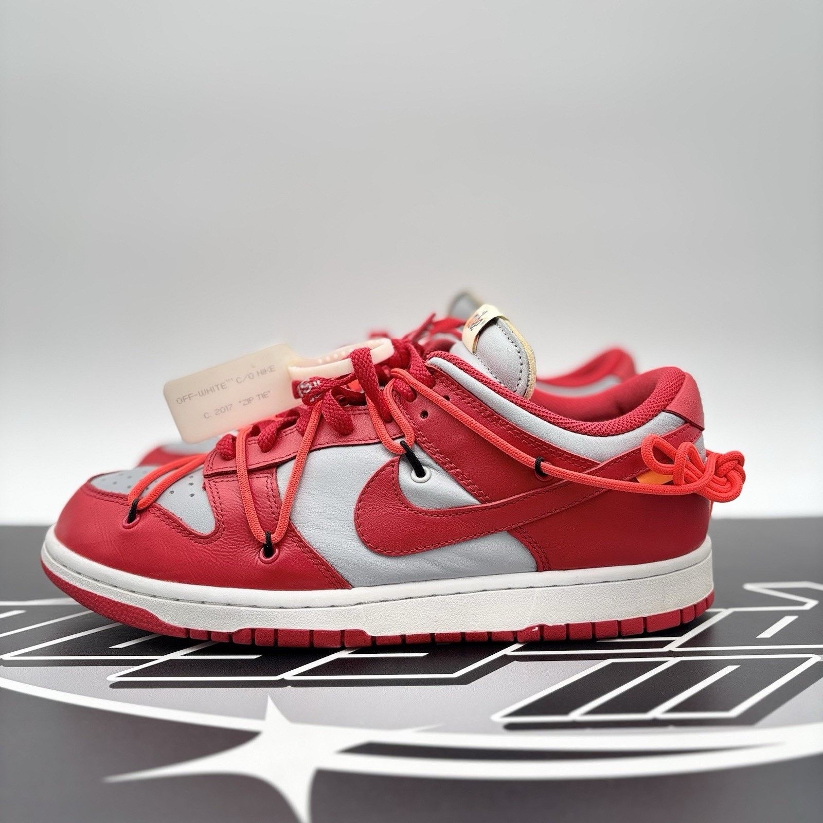 Nike × Off-White Nike Dunk Low x OFF-WHITE 2019 ' University Red ' | CLEAN! Size US 9.5 / EU 42-43 - 1 Thumbnail