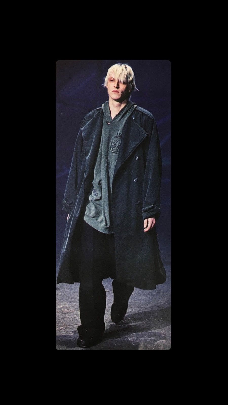 Raf Simons RAF SIMINS aw 01 “Riot Riot Riot” Archive trench coat Size US M / EU 48-50 / 2 - 6 Thumbnail