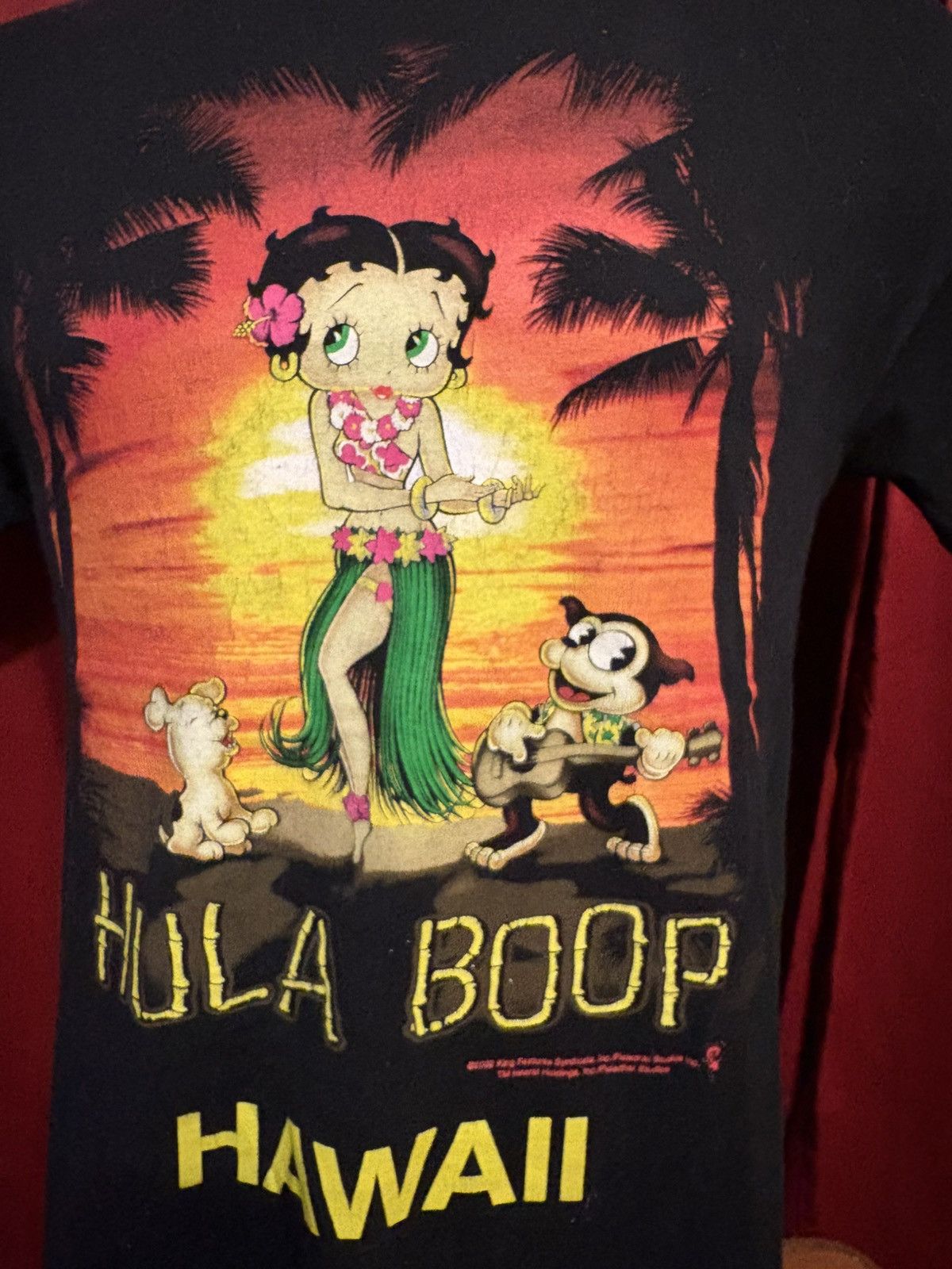 Vintage Vintage Betty Boop Tshirt Y2k Hawaii Hula Boop Surf Grail Size US M / EU 48-50 / 2 - 4 Thumbnail