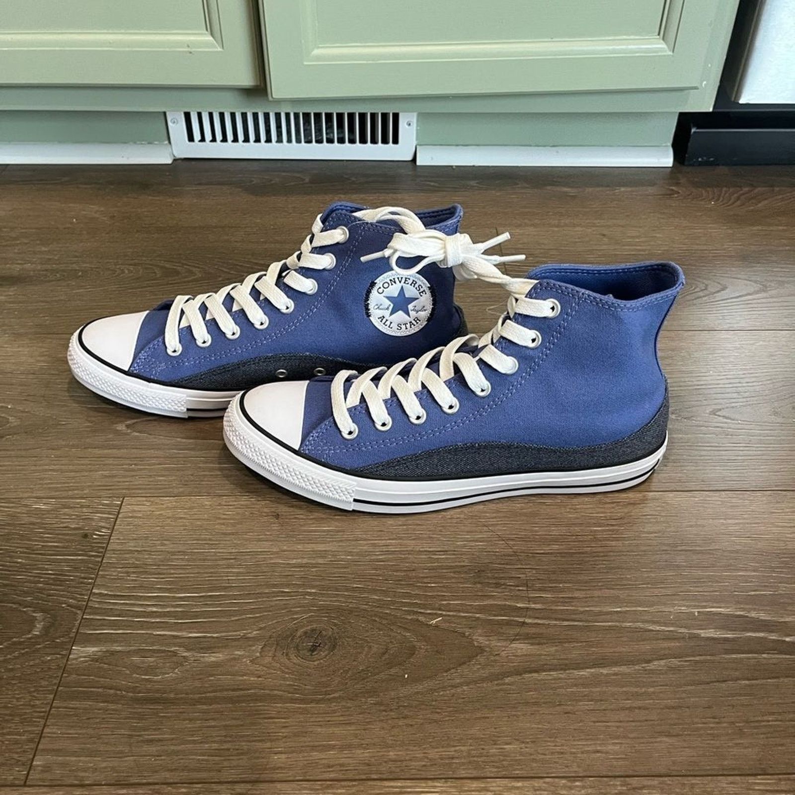 Converse NWOT Converse Hybrid Function Chuck 70 Utility - Size 9 Size US 9 / EU 42 - 1 Thumbnail