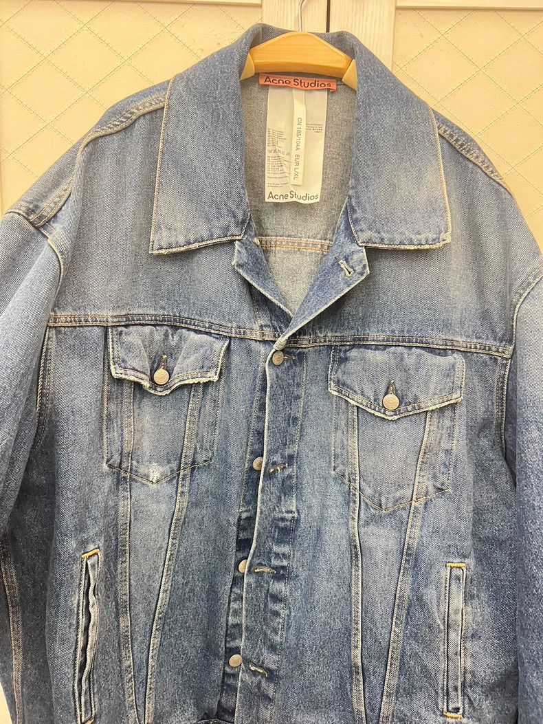 Acne Studios acne studios Blue washed distressed denim jacket Size US XL / EU 56 / 4 - 1 Thumbnail