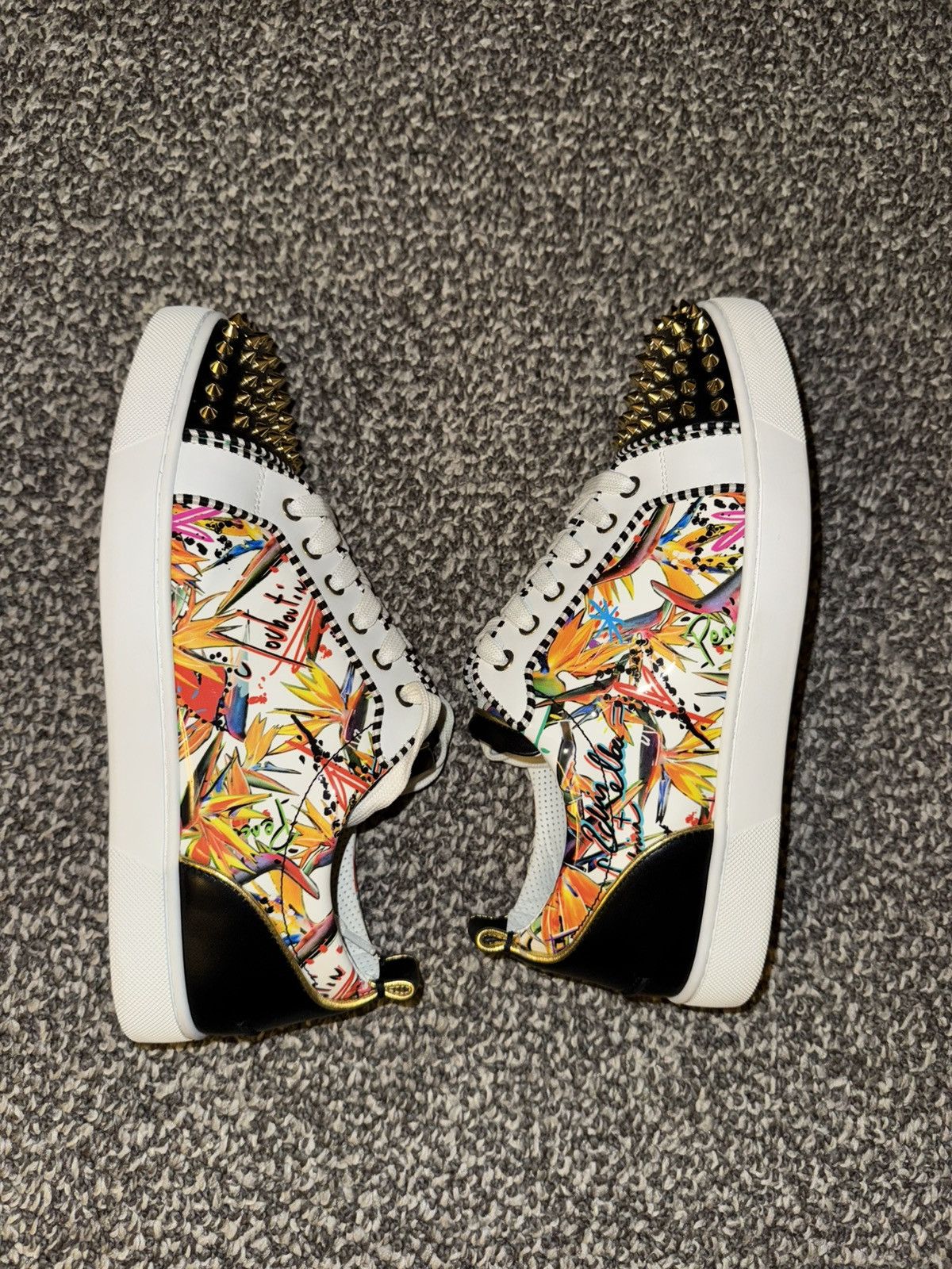 Christian Louboutin Christian Louboutin Freelouis Junior Spikes Flat Size US 9 / EU 42 - 1 Thumbnail