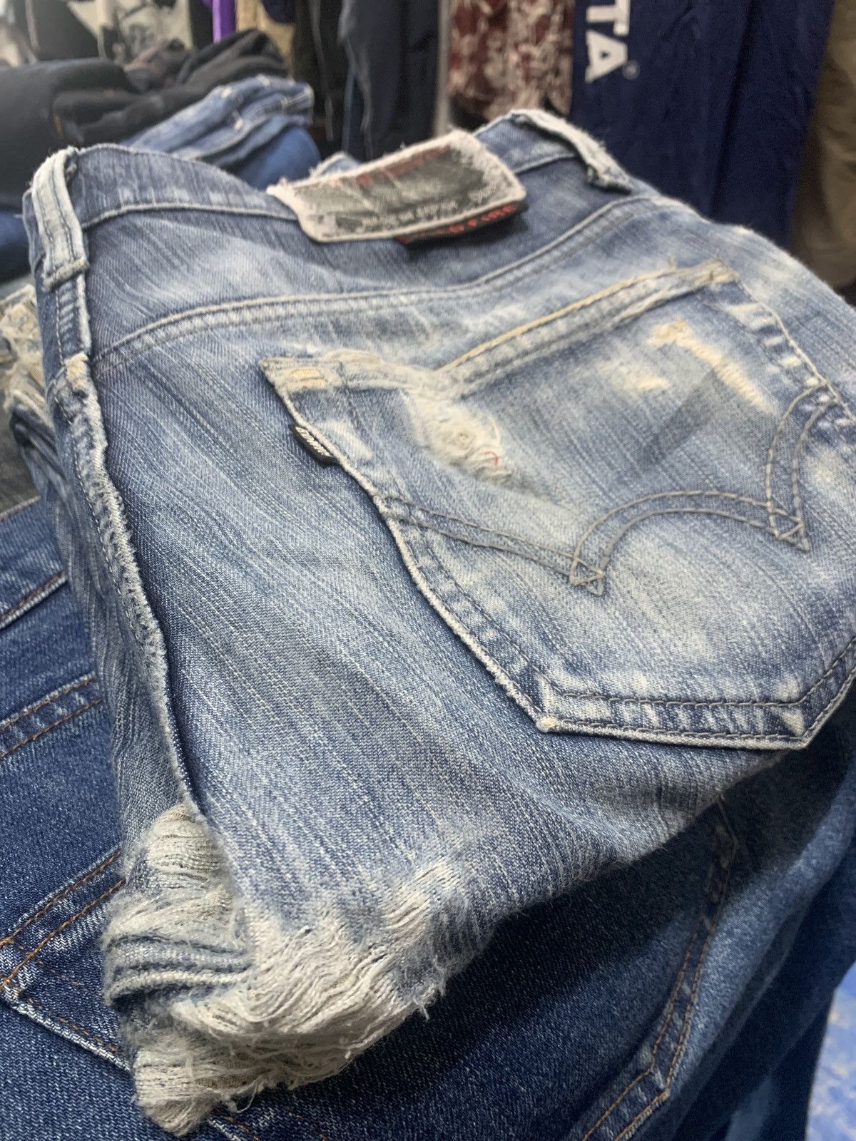 Edwin Distressed Edwin 503 made in Japan 🇯🇵 nice faded. Size US 31 - 17 Thumbnail