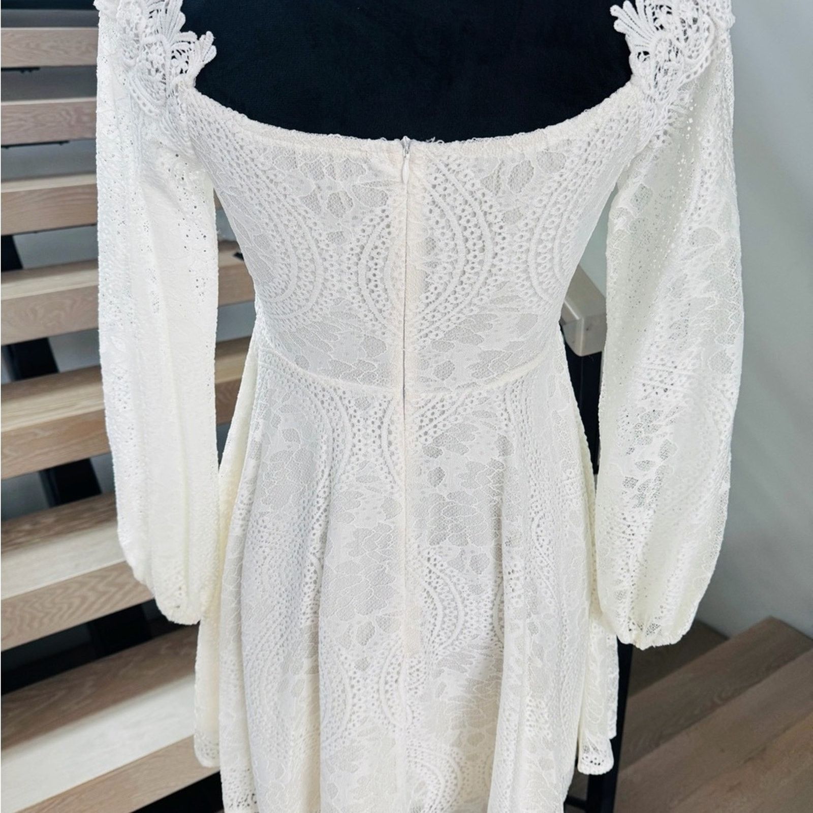 Other New Elegant White Lace Off-Shoulder Dress size S Size S / US 4 / IT 40 - 10 Thumbnail
