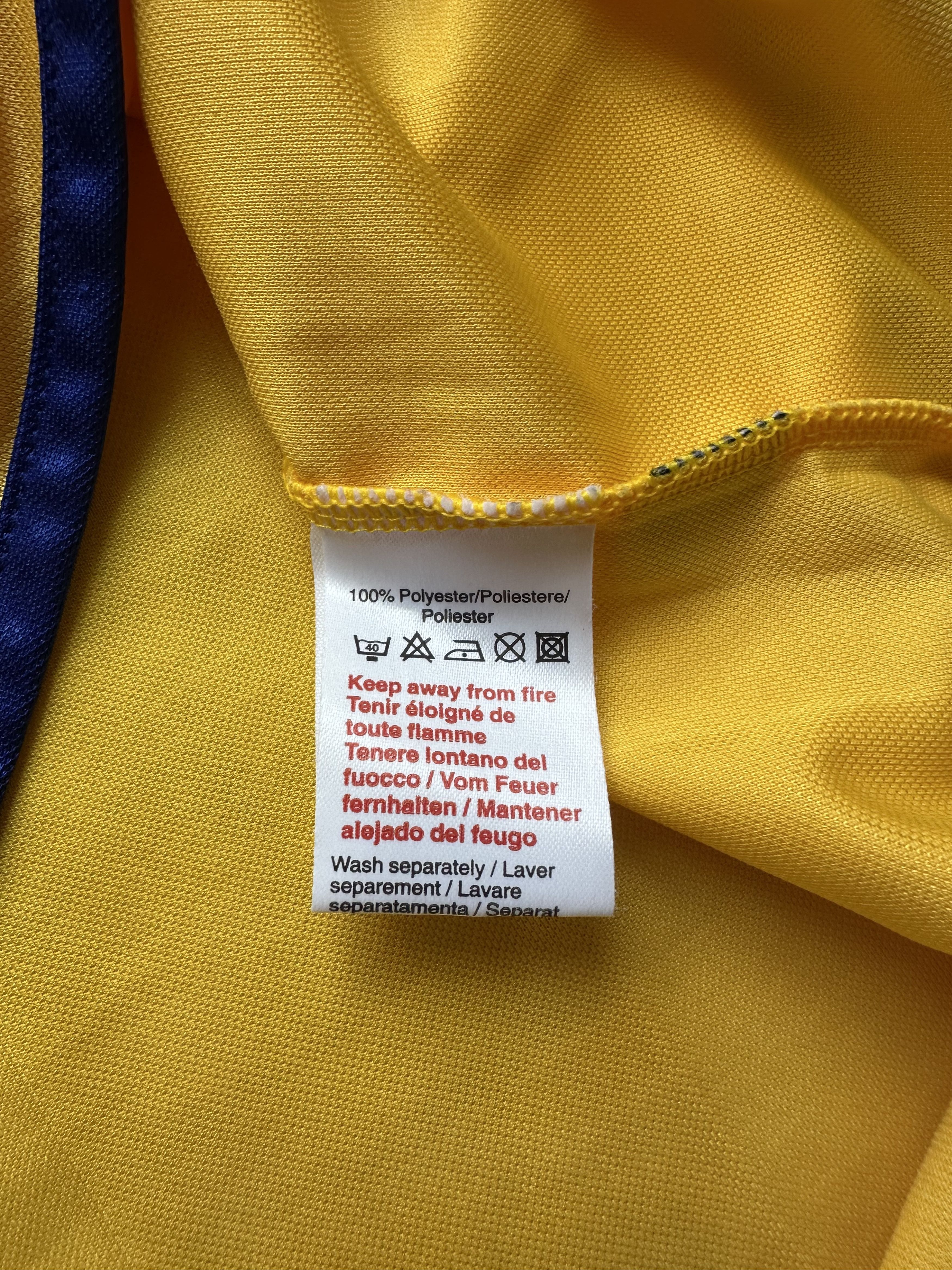 Vintage Soccer Jersey Southampton vintage Size US M / EU 48-50 / 2 - 6 Thumbnail
