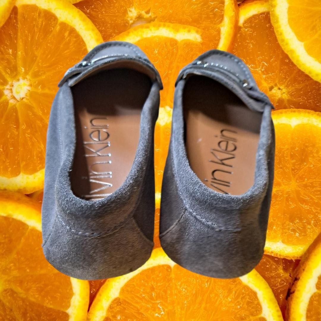 Calvin Klein Calvin Klein Gray Loafers with Metal Hardware Size 6.5 Size US 6.5 / IT 36.5 - 5 Thumbnail