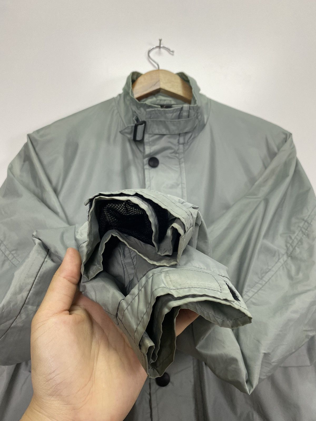 Giorgio Armani Giorgio Armani Linen Jacket Size US L / EU 52-54 / 3 - 9 Thumbnail