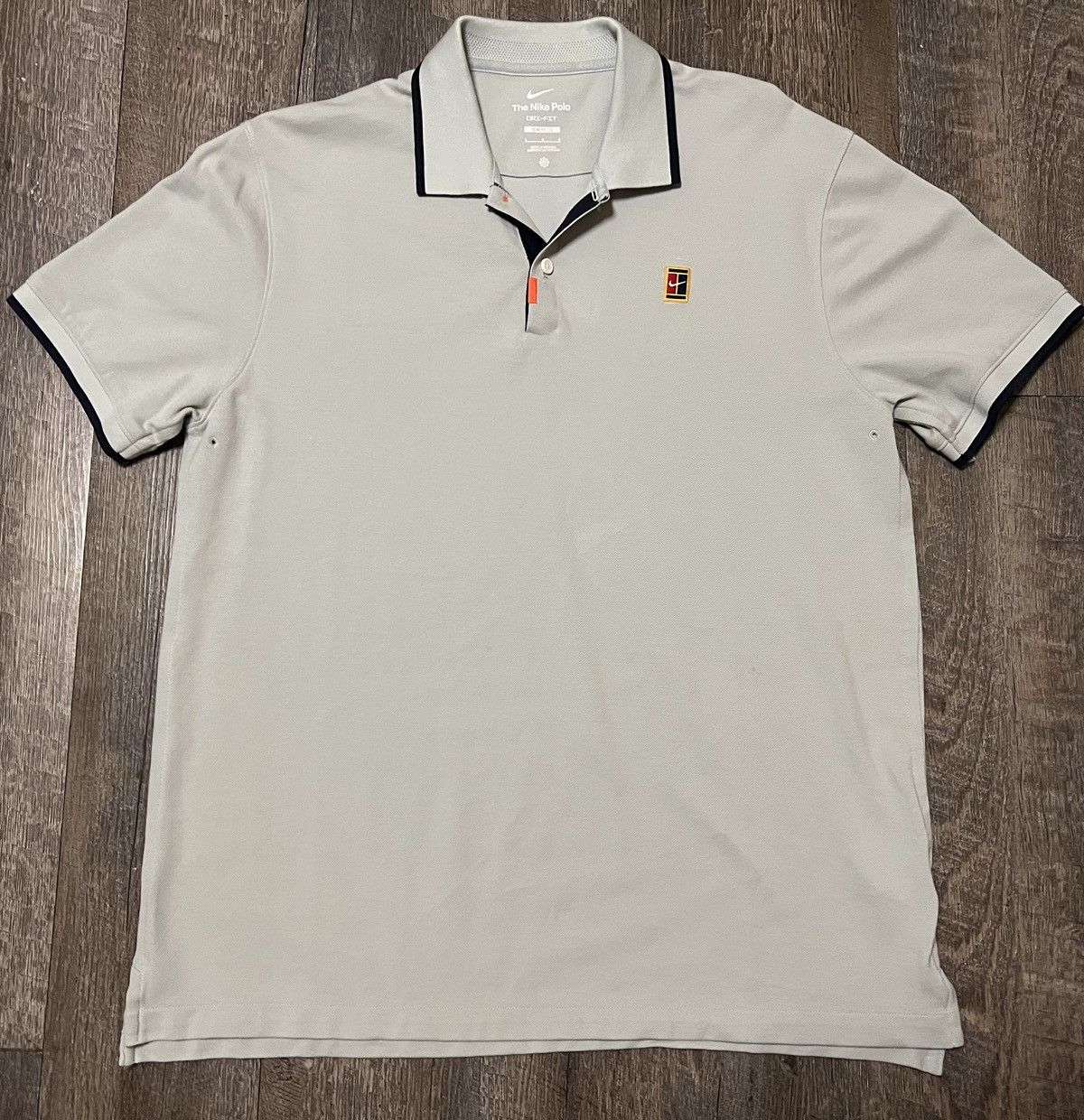 Nike Nike Slim Fit Tennis Polo Shirt size Large SOLD OUT Size US L / EU 52-54 / 3 - 1 Thumbnail