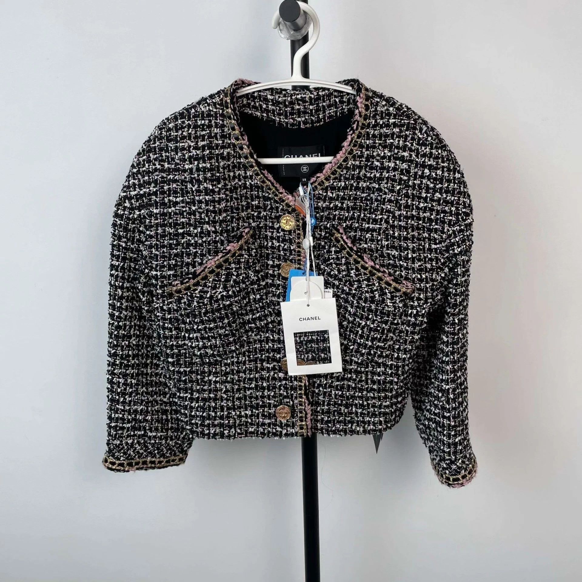 Chanel Chanel tweed knit jacket 38 black Size S / US 4 / IT 40 - 1 Thumbnail