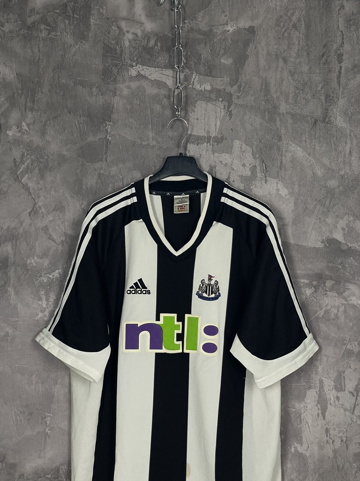 Adidas × Vintage Newcastle United 2000/2001 Away Shirt Vintage Size US L / EU 52-54 / 3 - 2 Thumbnail