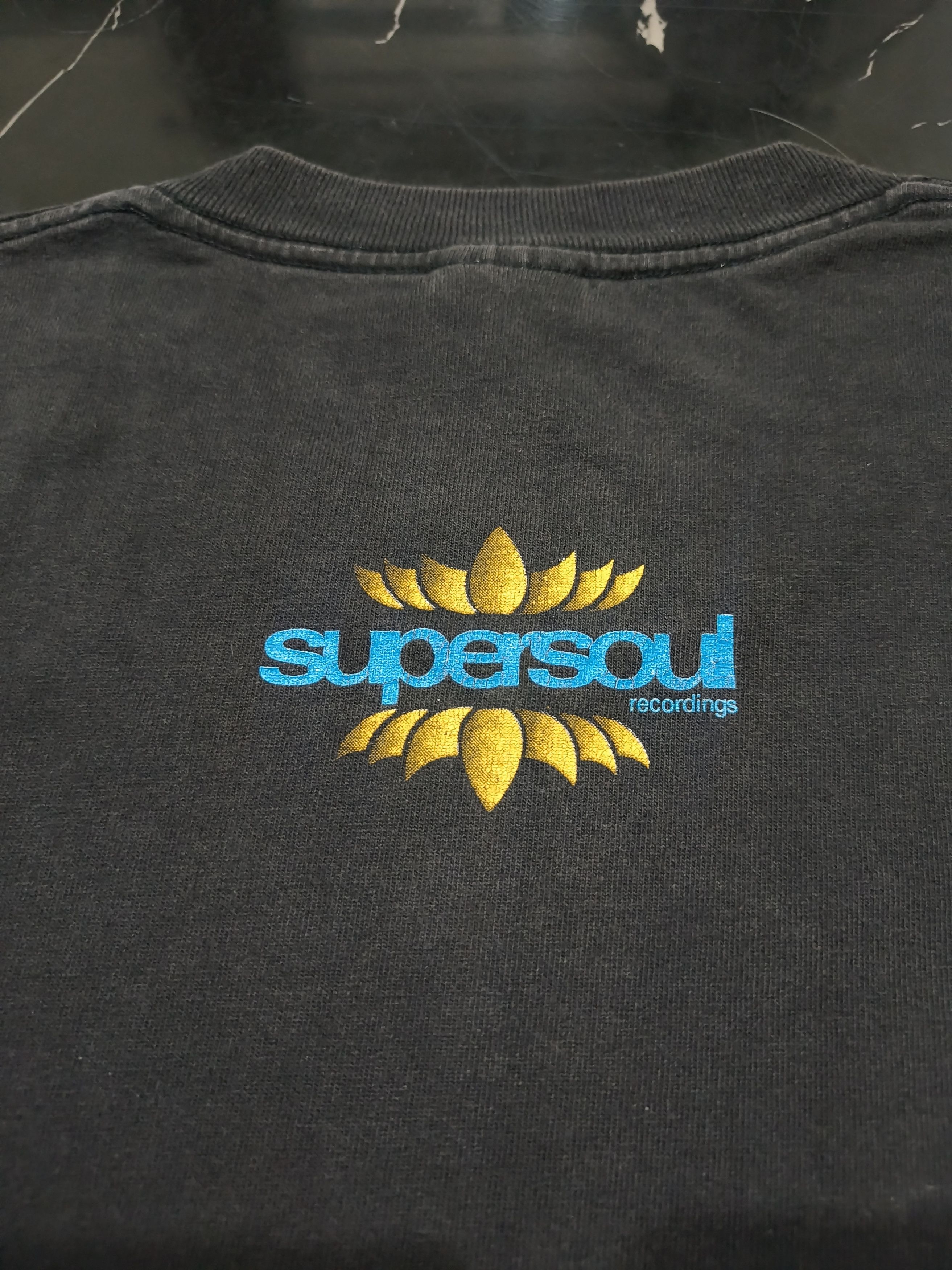 Band Tees Vintage 90s Shelter "Message of the bhagavat" shirt Size US XL / EU 56 / 4 - 5 Thumbnail