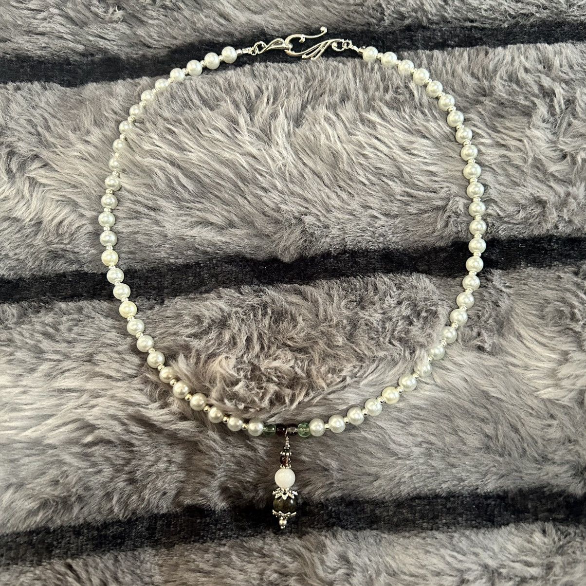 Handmade Handcrafted elegant serpentine milky quartz necklace Size ONE SIZE - 7 Thumbnail
