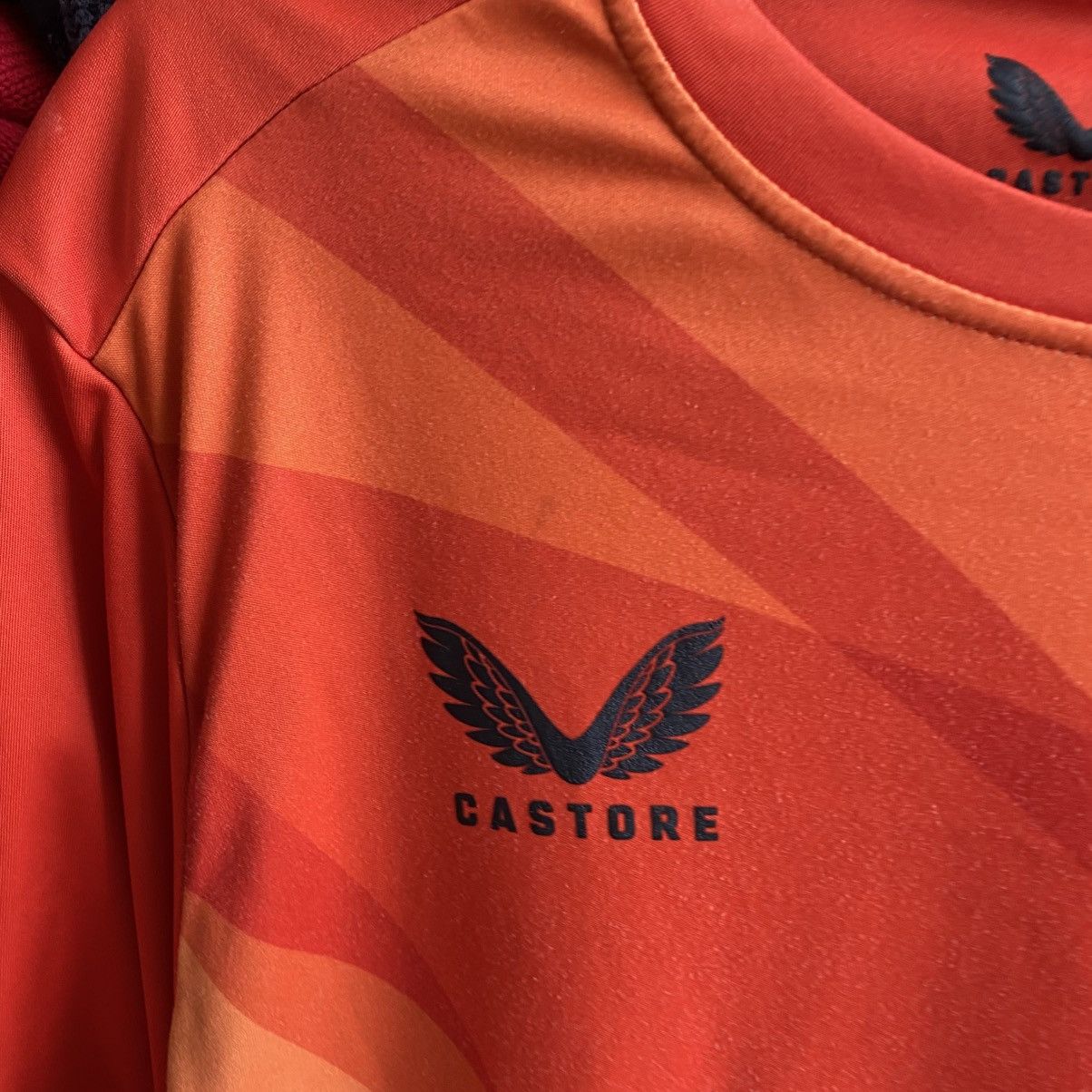 Castore Vintage Castore Newcastle Uniter Big Logo Soccer jersey Size US L / EU 52-54 / 3 - 4 Thumbnail