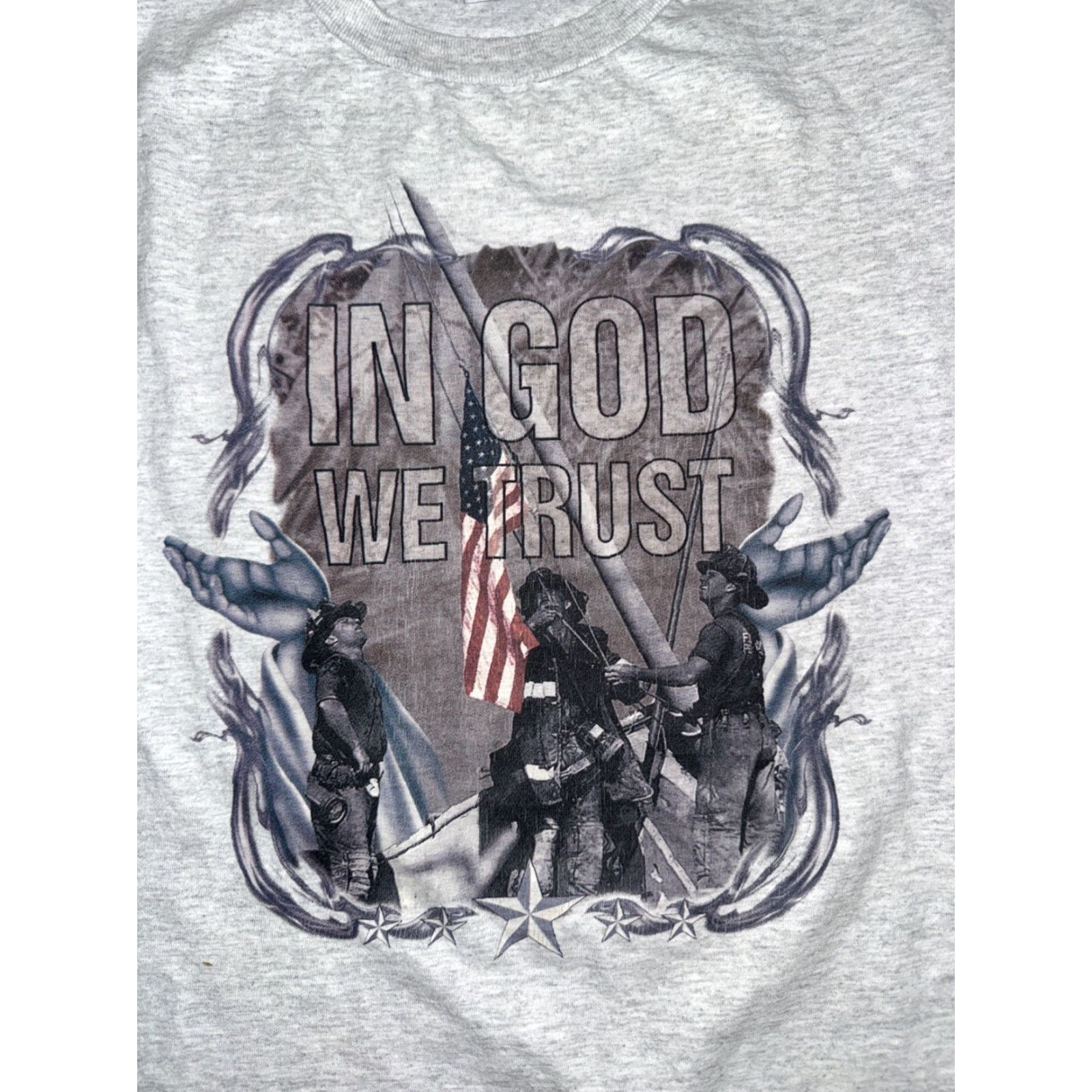 Vintage VINTAGE Unbranded T-Shirt Men XL Gray In God We Trust USA Made Firefighter USA Theme 90s? Size US XL / EU 56 / 4 - 2 Thumbnail