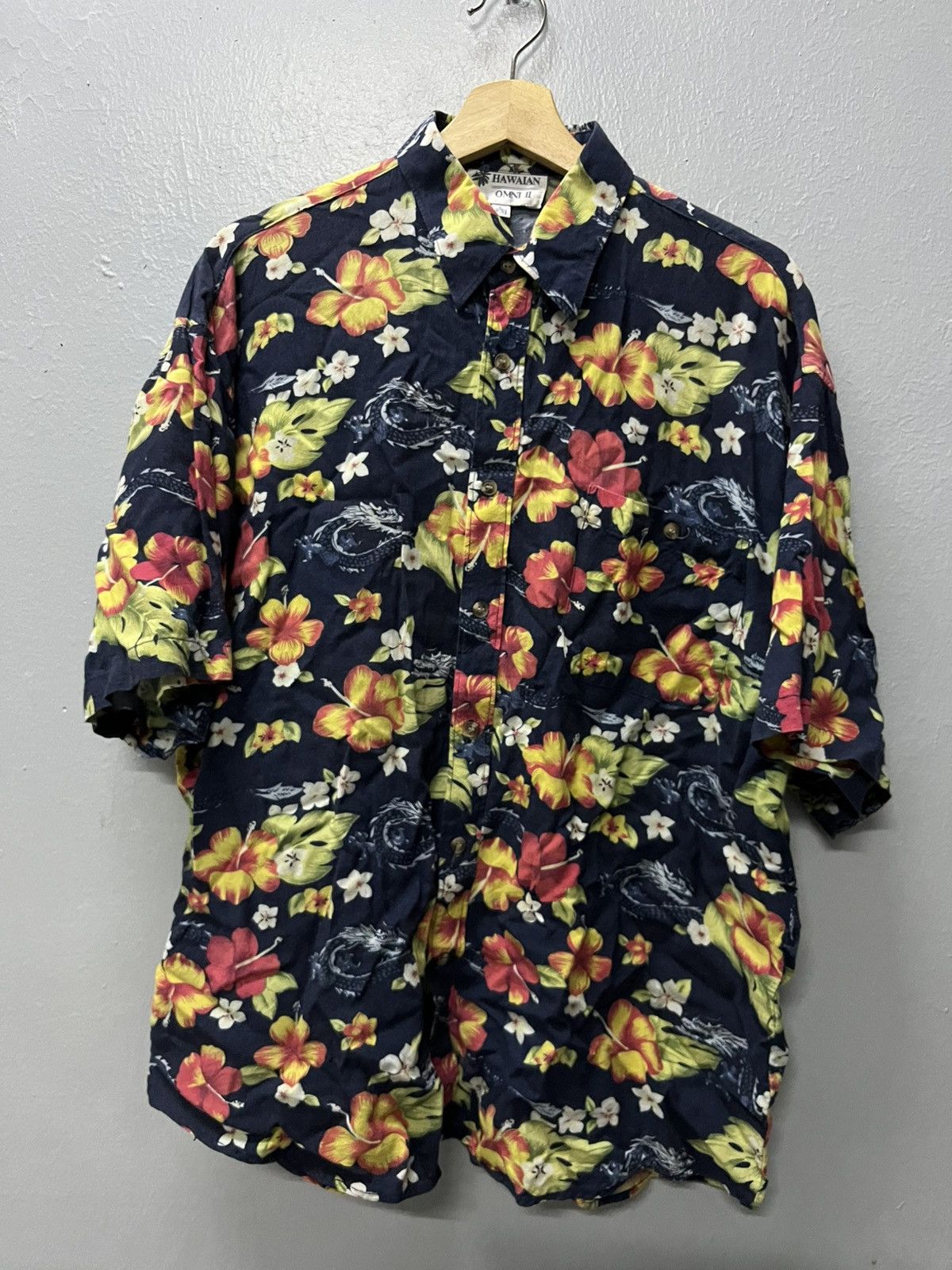 Vintage Hawaiian Shirt Floral and Dragon Print Size US L / EU 52-54 / 3 - 1 Thumbnail