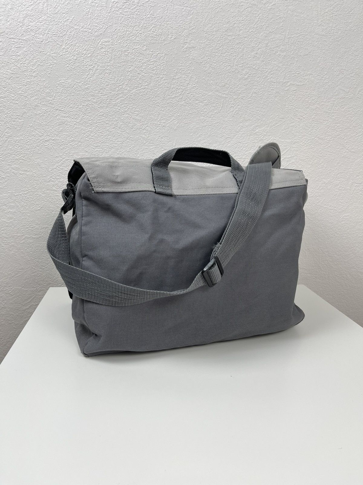 Nike × Vintage Y2k Vintage Nike Messenger Bag Drill Streetwear Size ONE SIZE - 4 Thumbnail