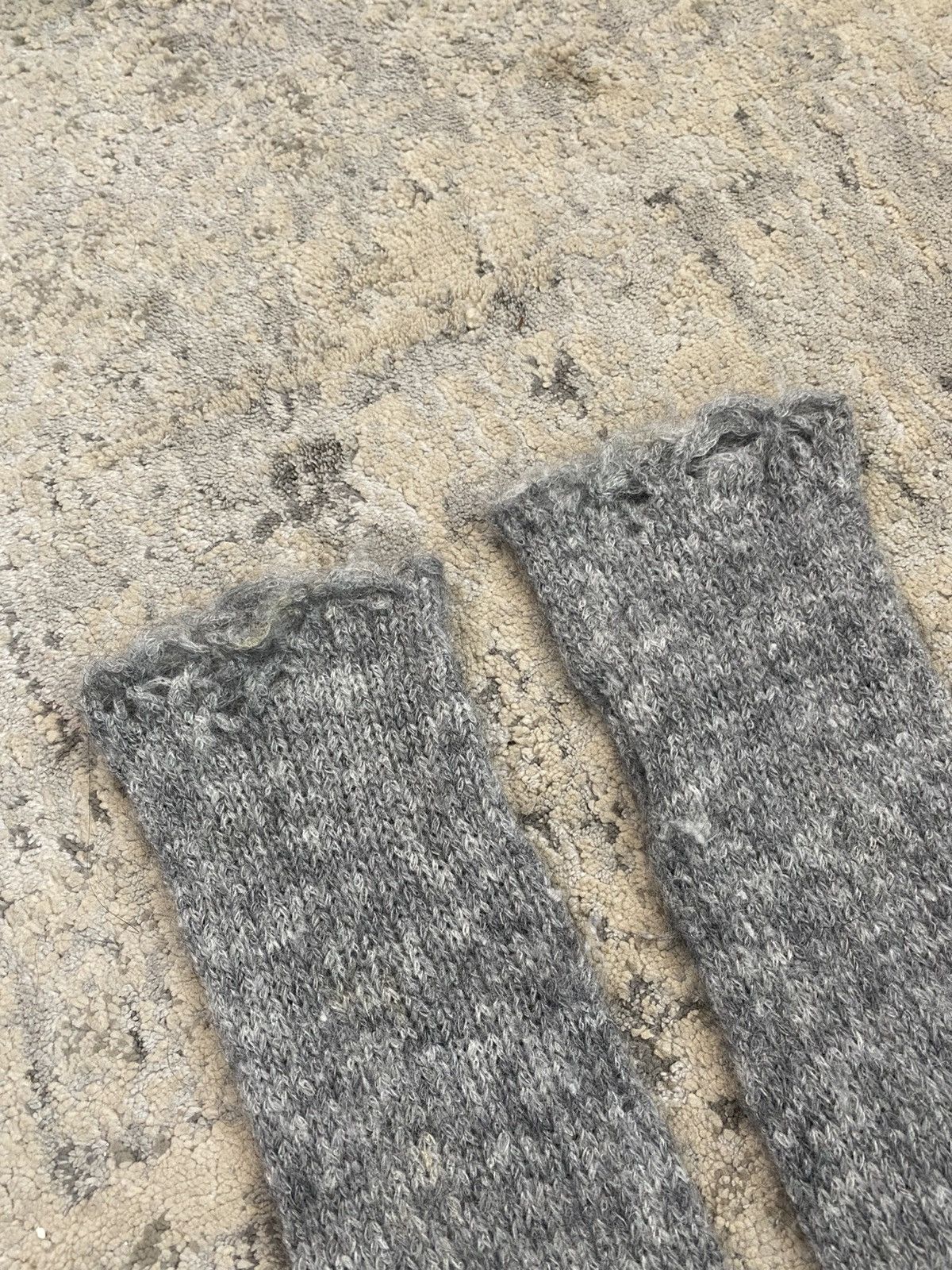 Number (N)ine FW09 "A Closed Feeling" Knit Distressed Arm Warmers (1) Size ONE SIZE - 3 Thumbnail