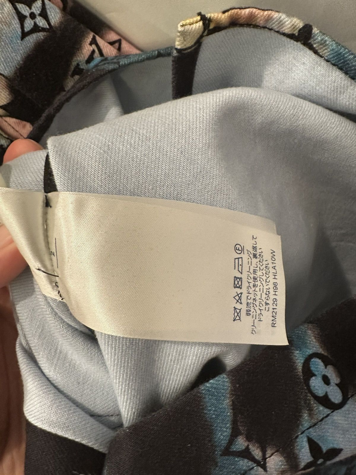 Louis Vuitton Louis Vuitton Shirt Size US L / EU 52-54 / 3 - 14 Thumbnail