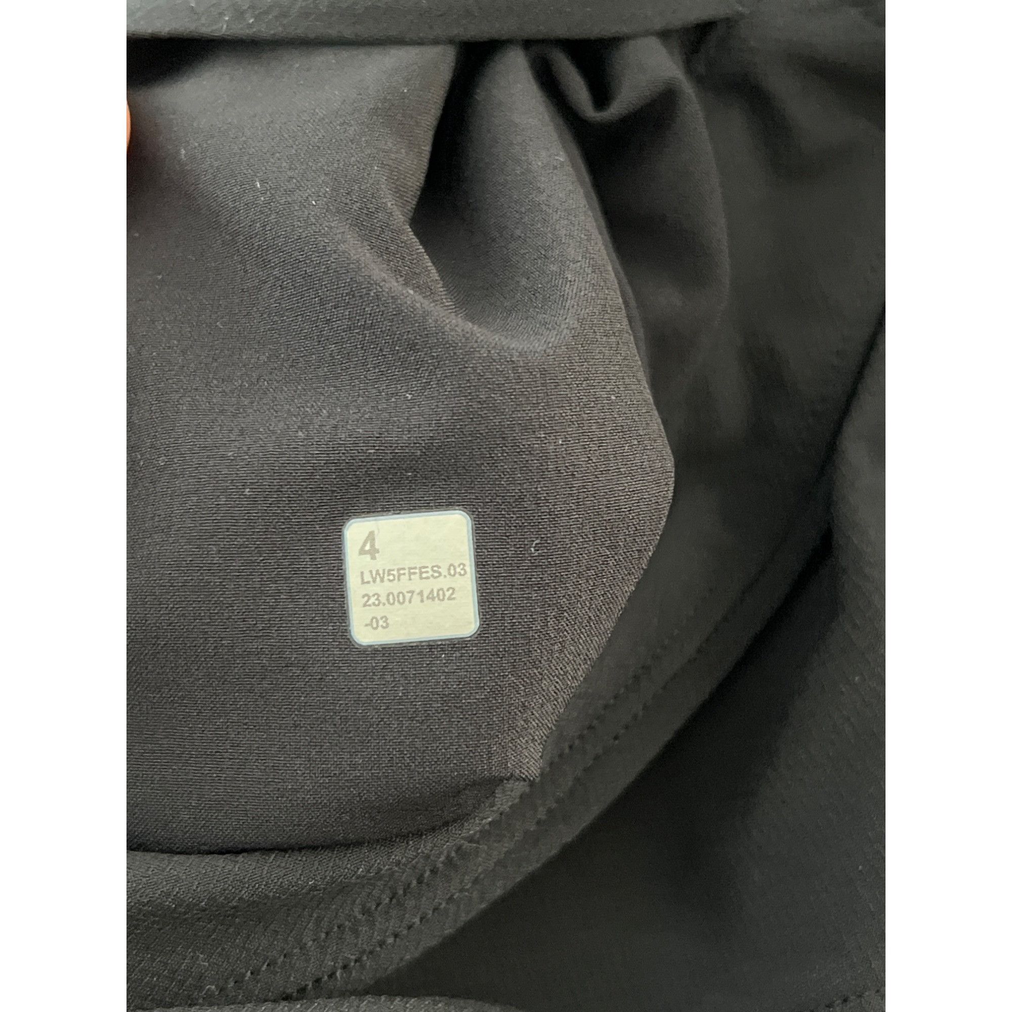 Lululemon Lululemon License to Train High-Rise Pant Size 4 inseam 28” Size 27" / US 4 / IT 40 - 4 Thumbnail