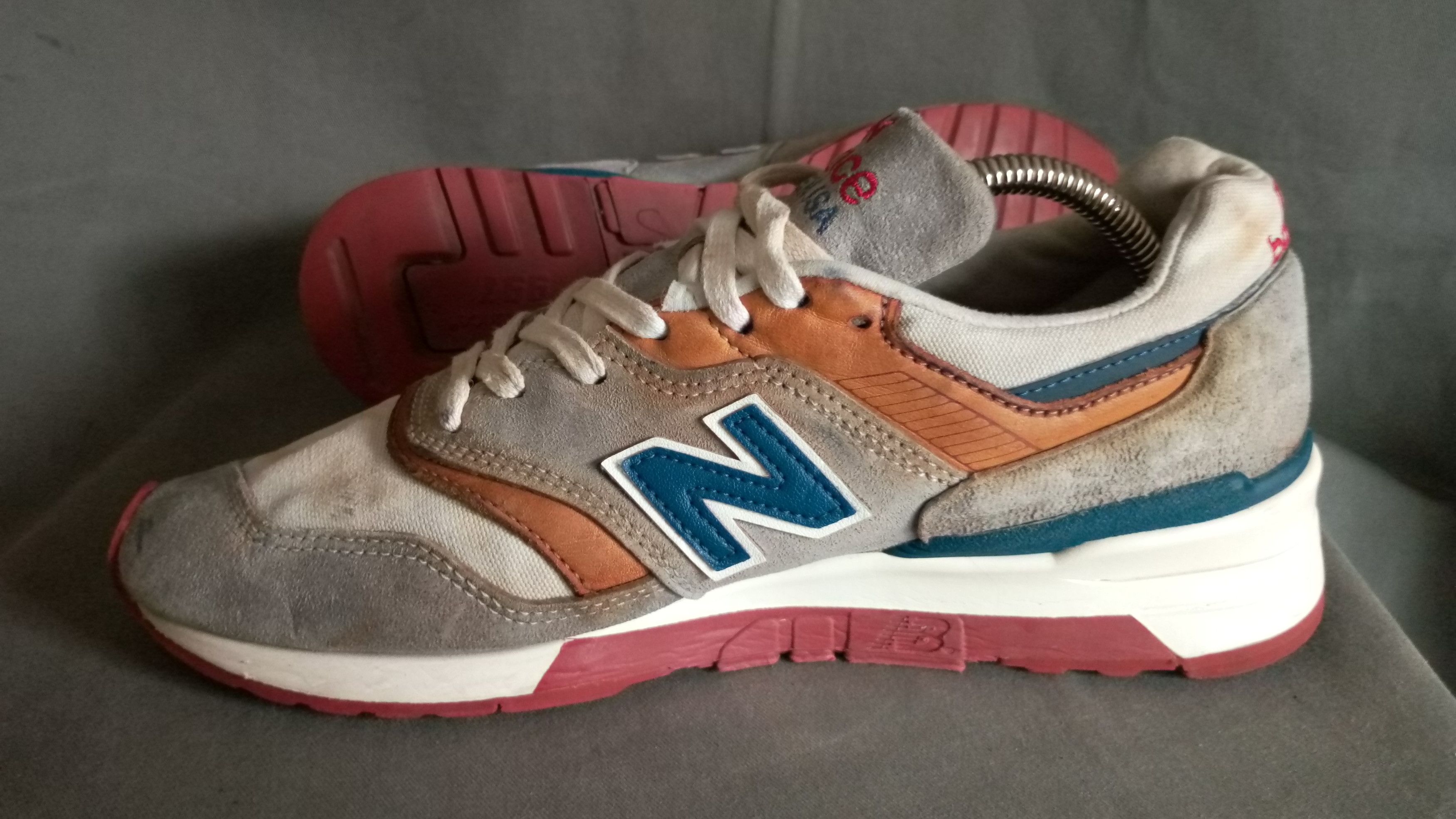 New Balance New Balance 997 Mens Running Sneakers Size US 8 / EU 41 - 7 Thumbnail
