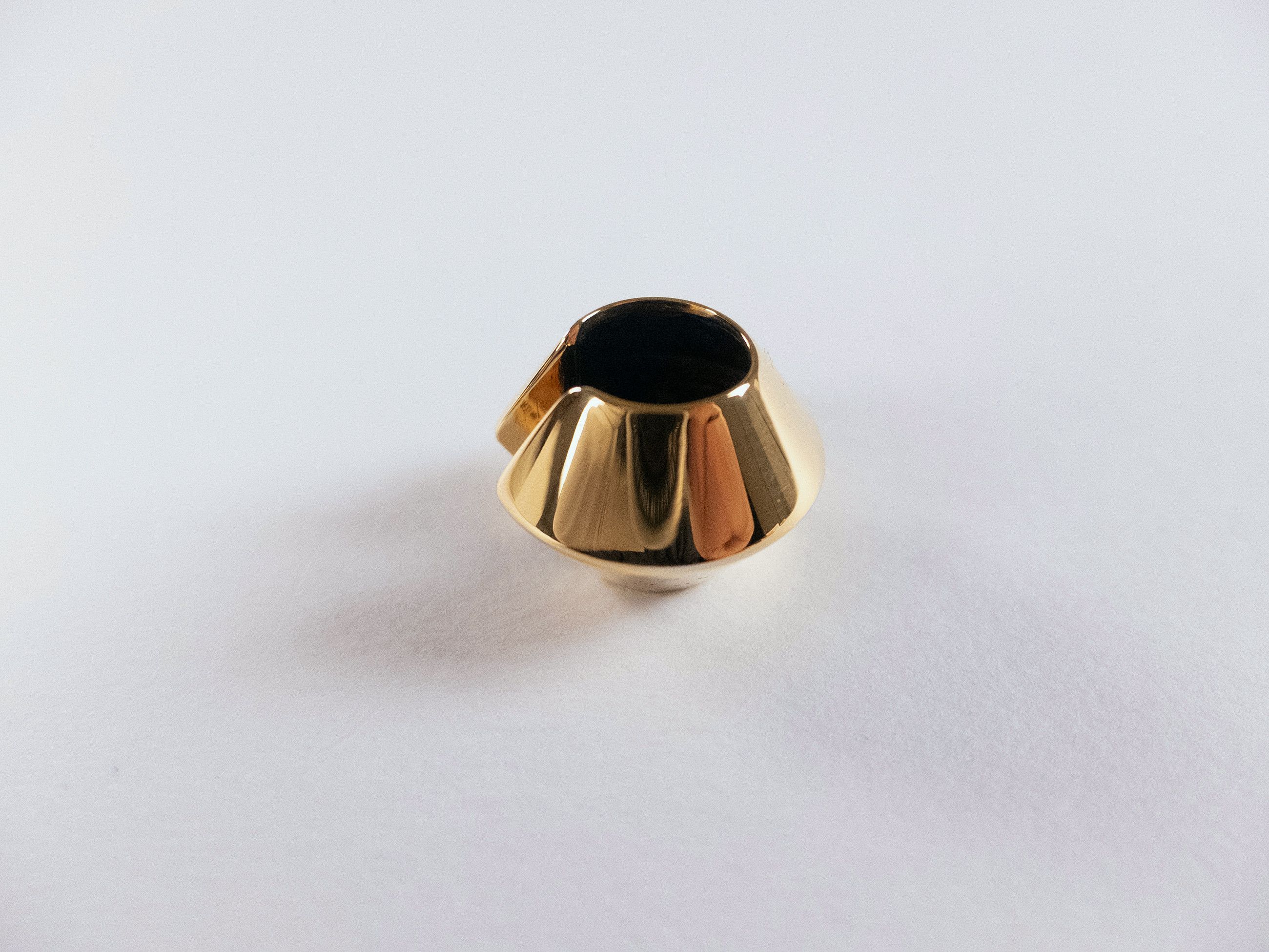 Alexander McQueen ALEXANDER MCQUEEN gold tone hexagonal metal ear cuff q Size ONE SIZE - 5 Thumbnail