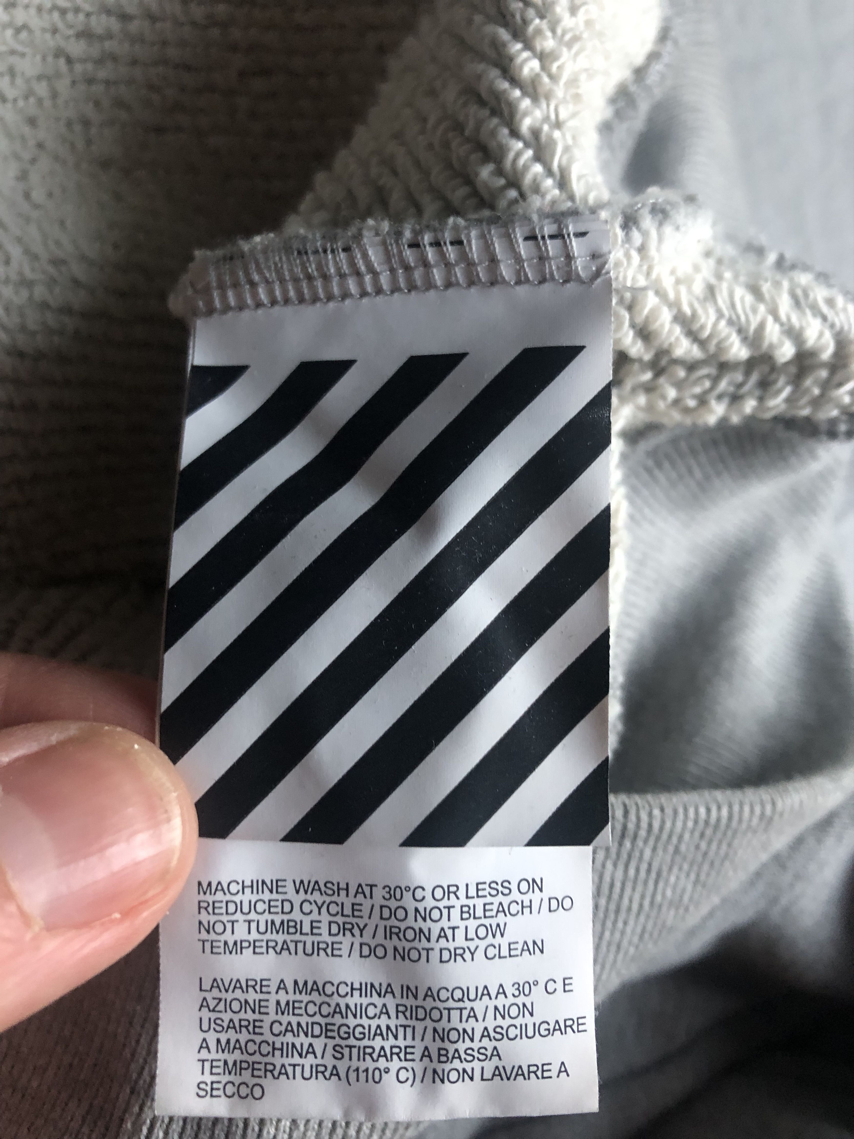 Off-White Off-white, heavy textured sweatshirt Size US M / EU 48-50 / 2 - 9 Thumbnail
