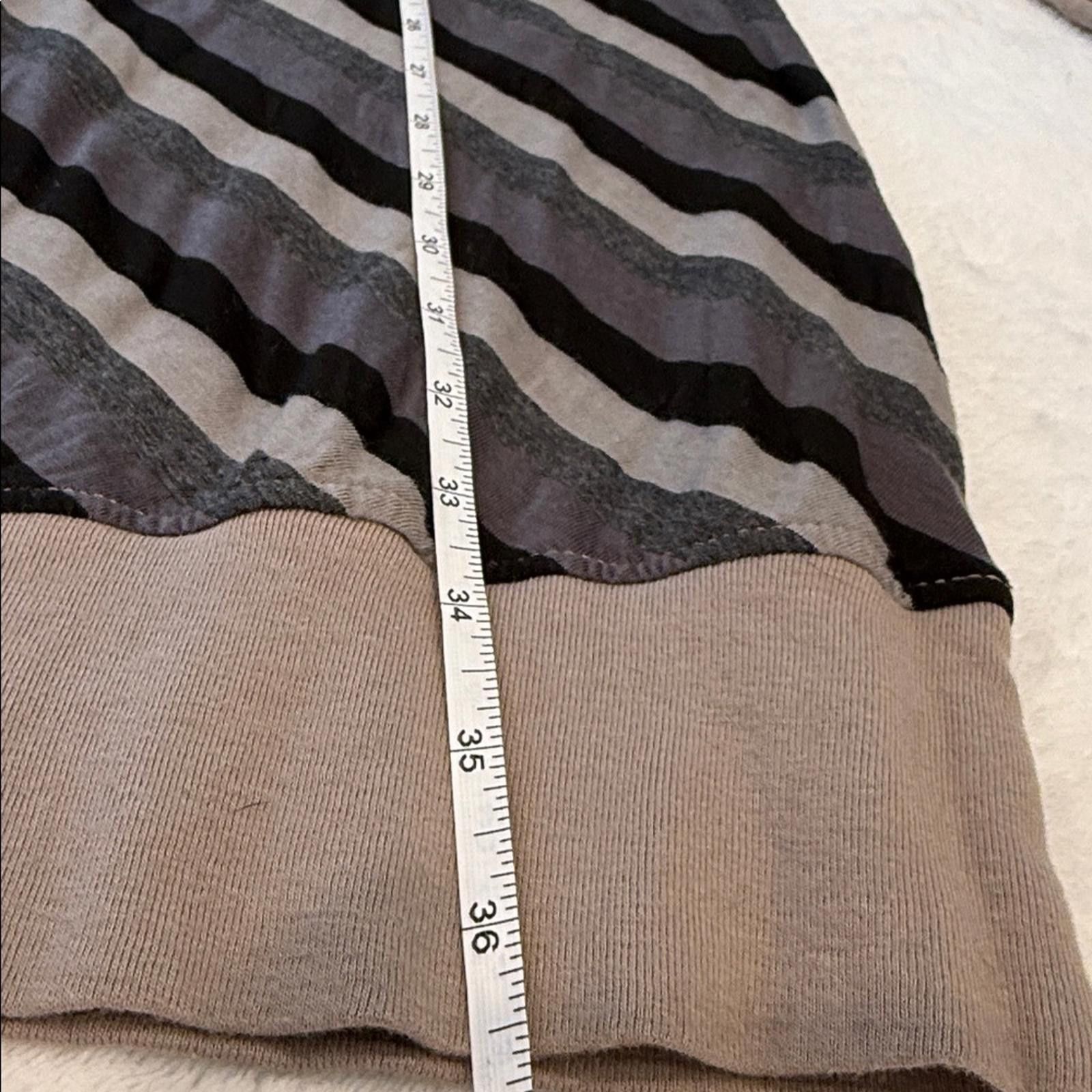Other C&C California Chevron body con midi dress Gray SZ XS Size XS / US 0-2 / IT 36-38 - 9 Thumbnail