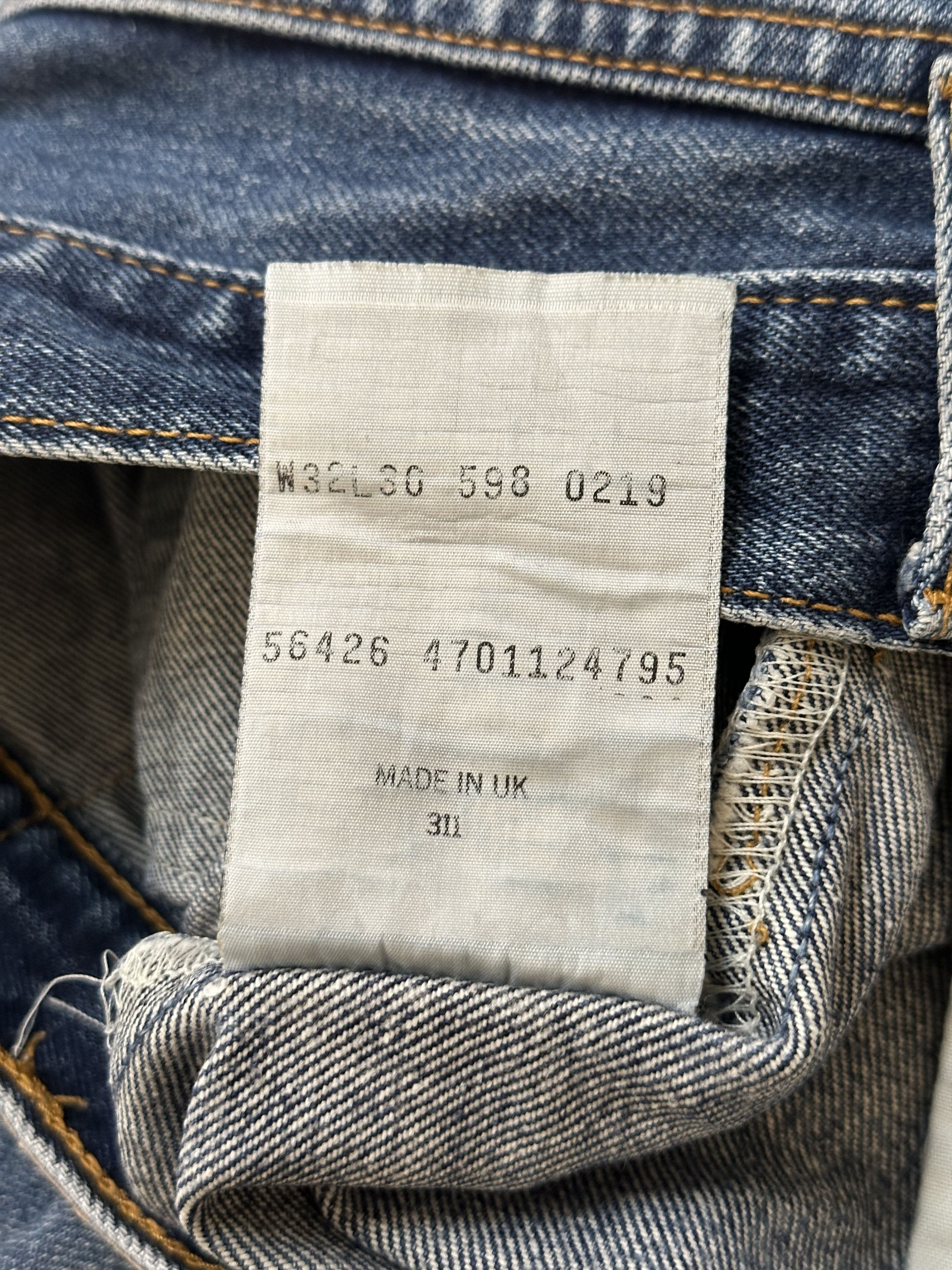 Levi's Vintage Clothing Levi's 598 02 Vintage Denim Jeans W32L30 Made In UK Size US 32 / EU 48 - 6 Thumbnail