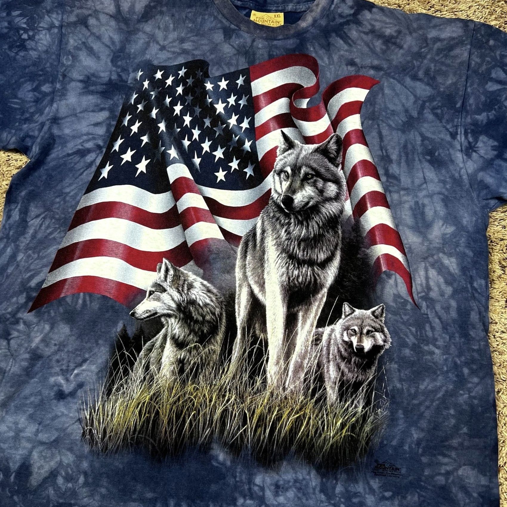 The Mountain VINTAGE The Mountain Wolf American Flag 2001 Graphic T-Shirt 2XL Blue Tie-Dye Patriotic Size US XXL / EU 58 / 5 - 4 Thumbnail